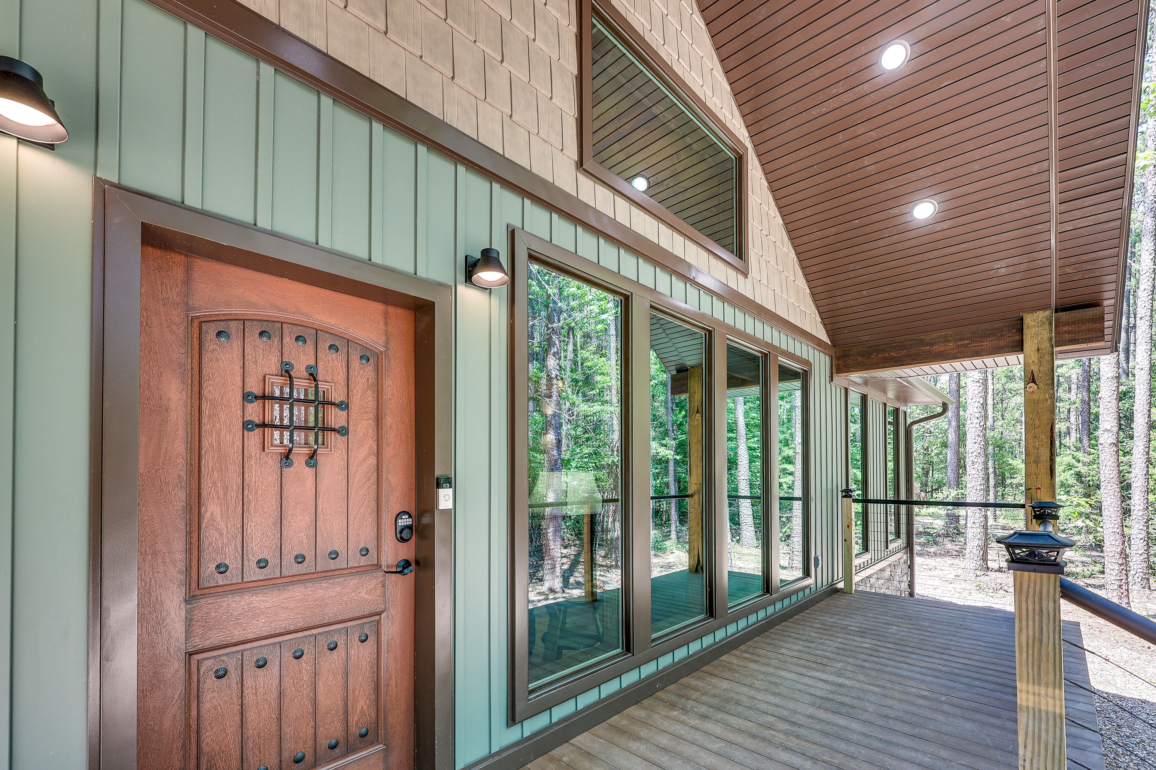 Cabin Exterior | Keyless Entry
