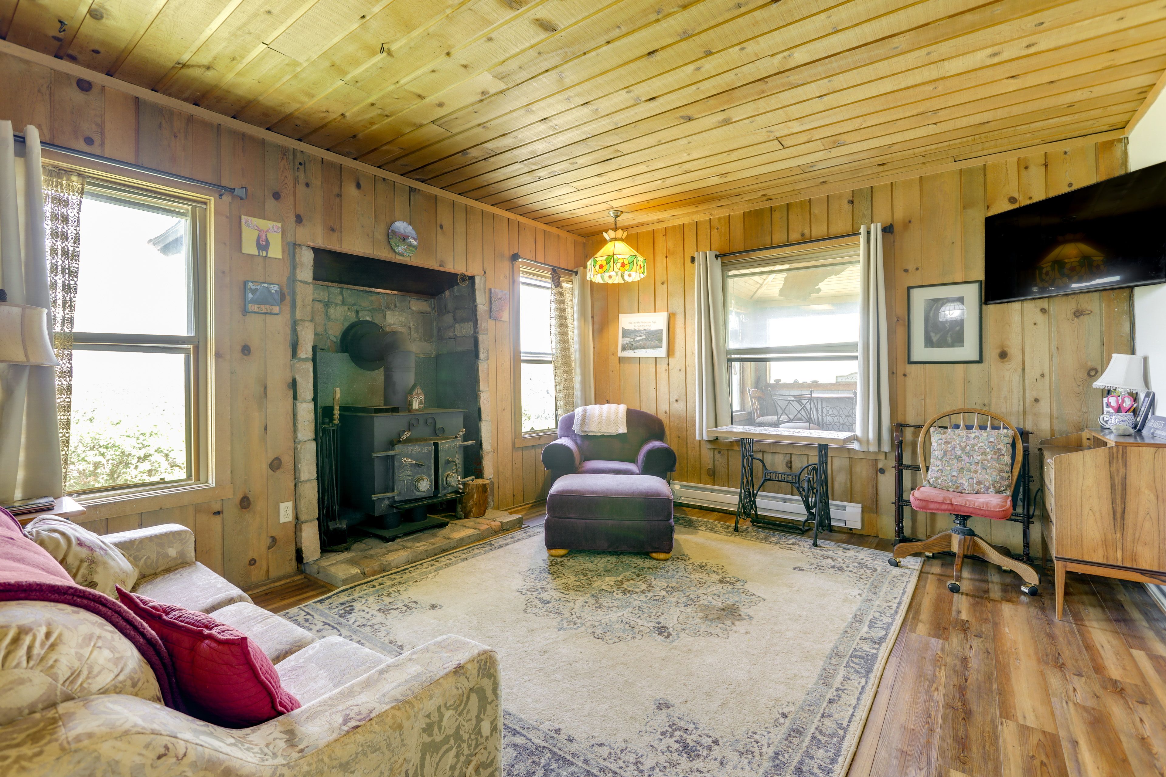 Living Room | 1st Floor | Wood-Burning Stove | Smart TV