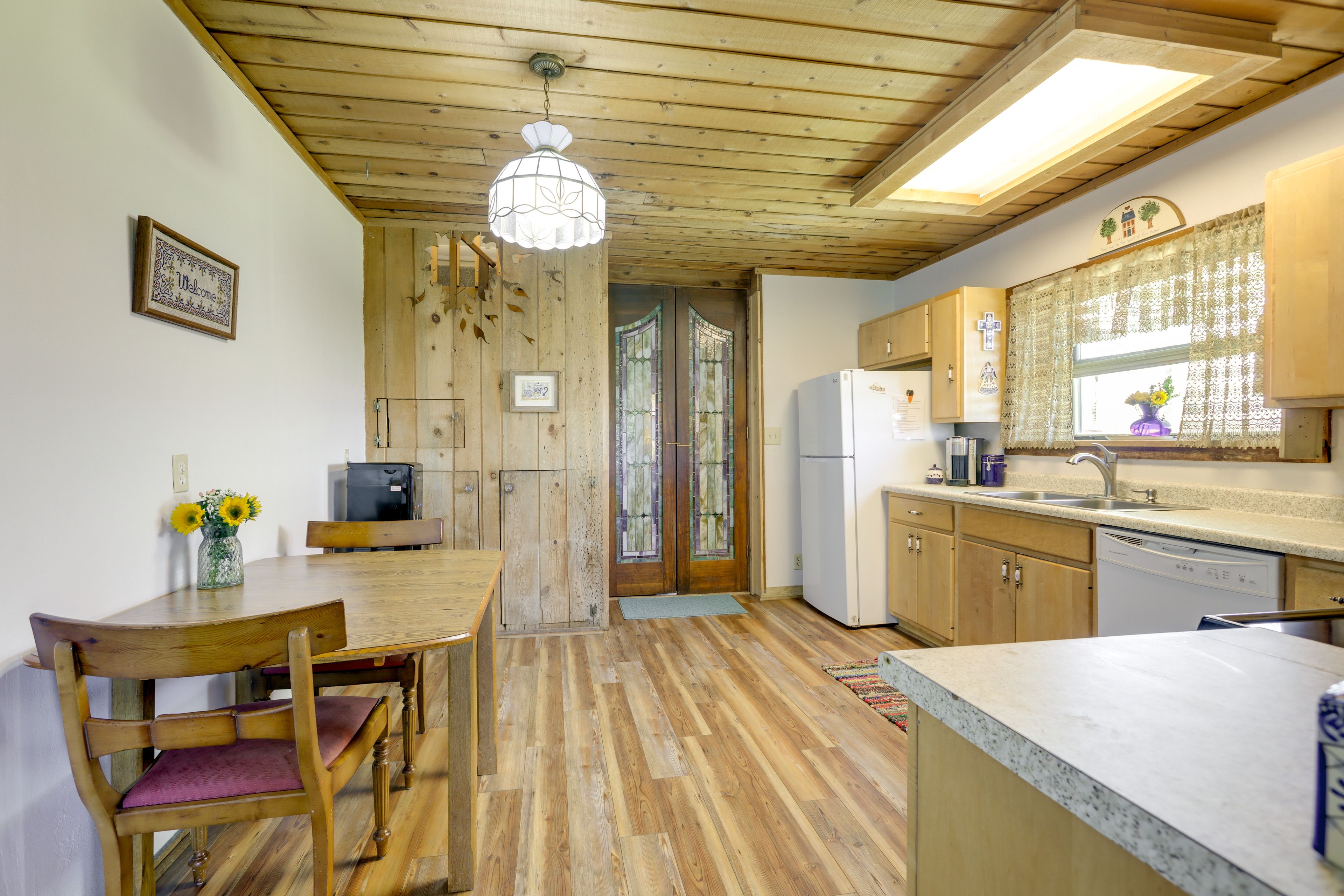 Dining Area | Kitchen | 1st Floor | Cooking Basics