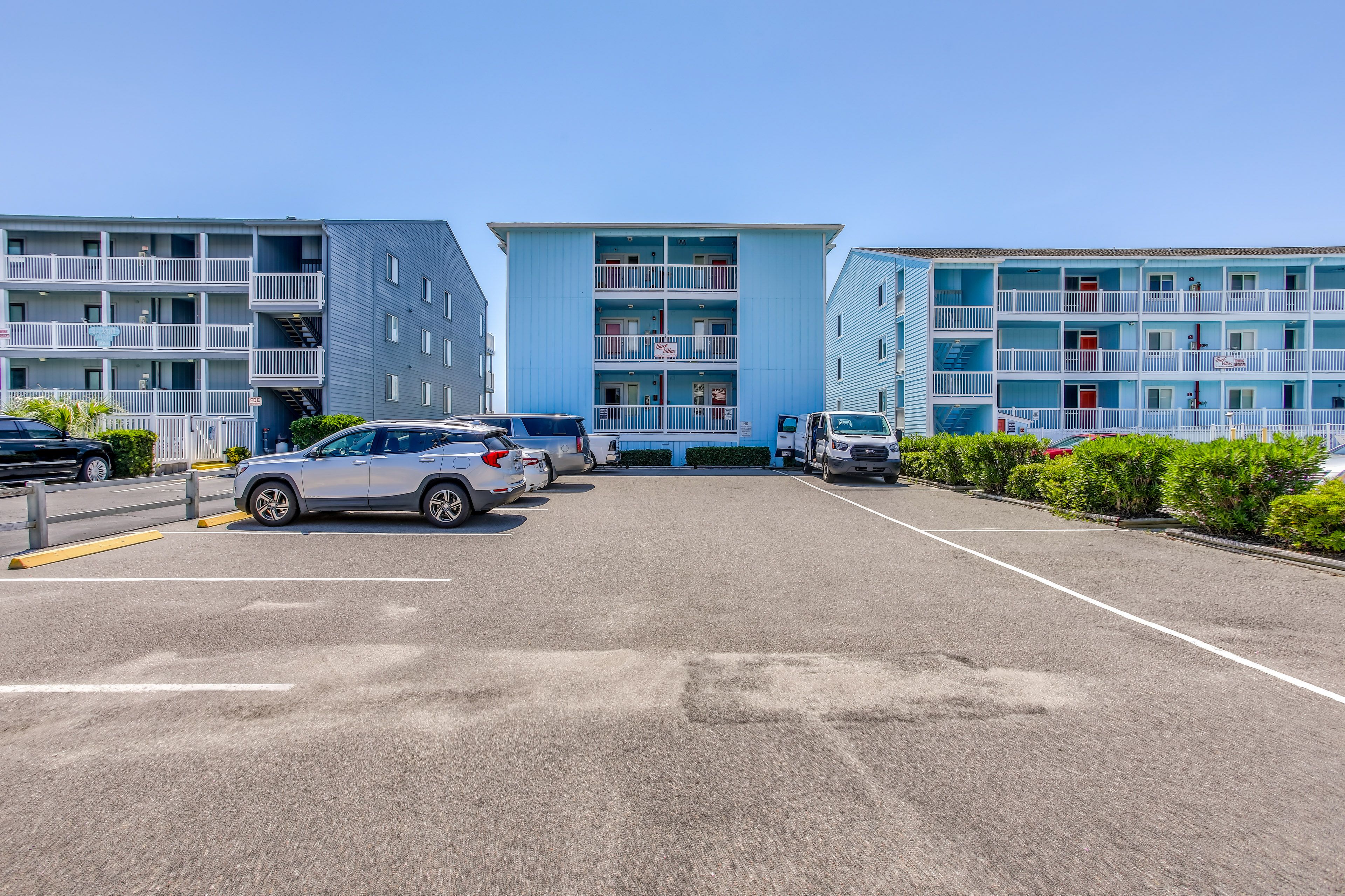 Parking | Parking Spots (2 Vehicles Max)