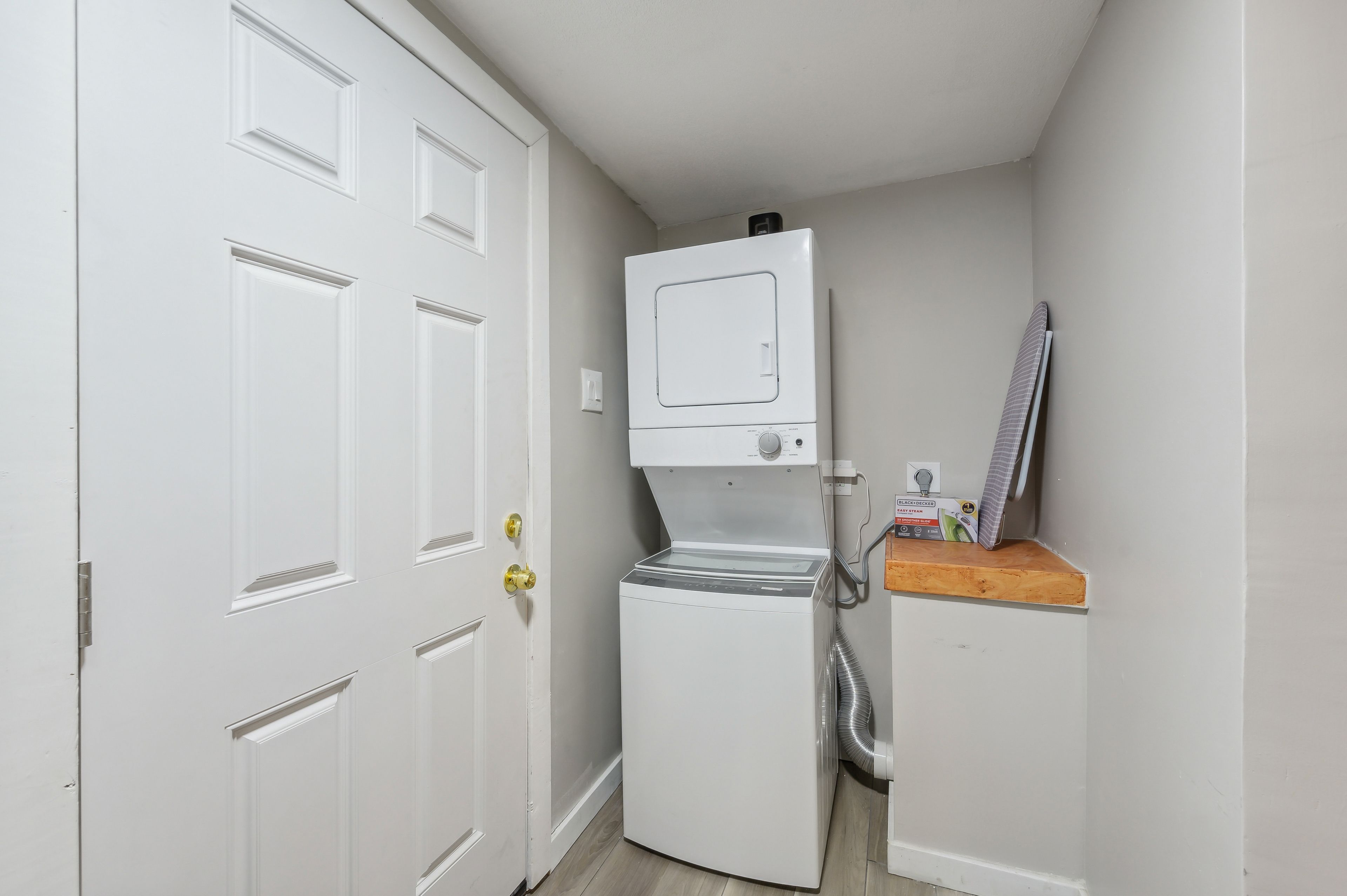 Washer & Dryer | Detergent Provided