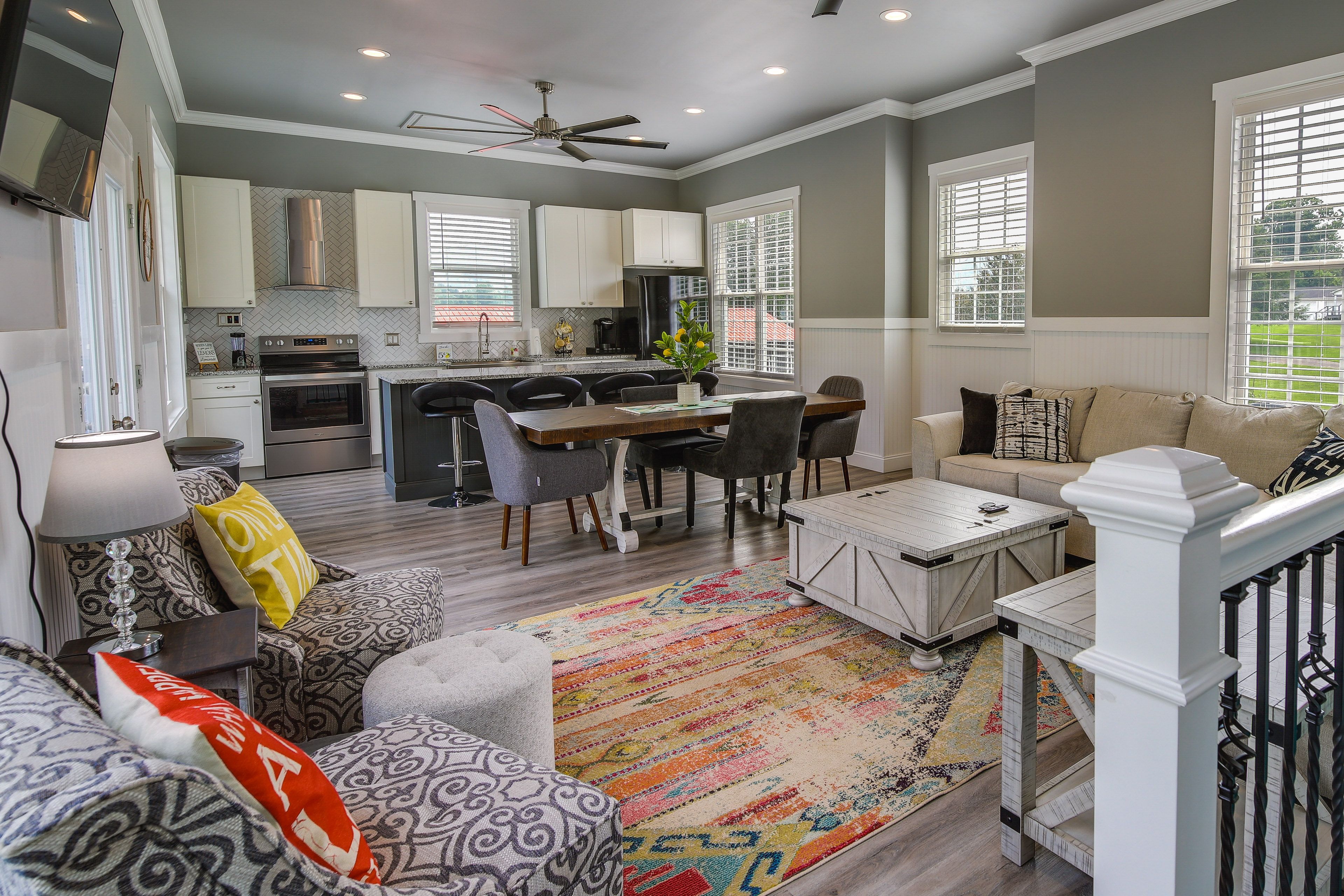 Living Room | Free WiFi | Smart TVs