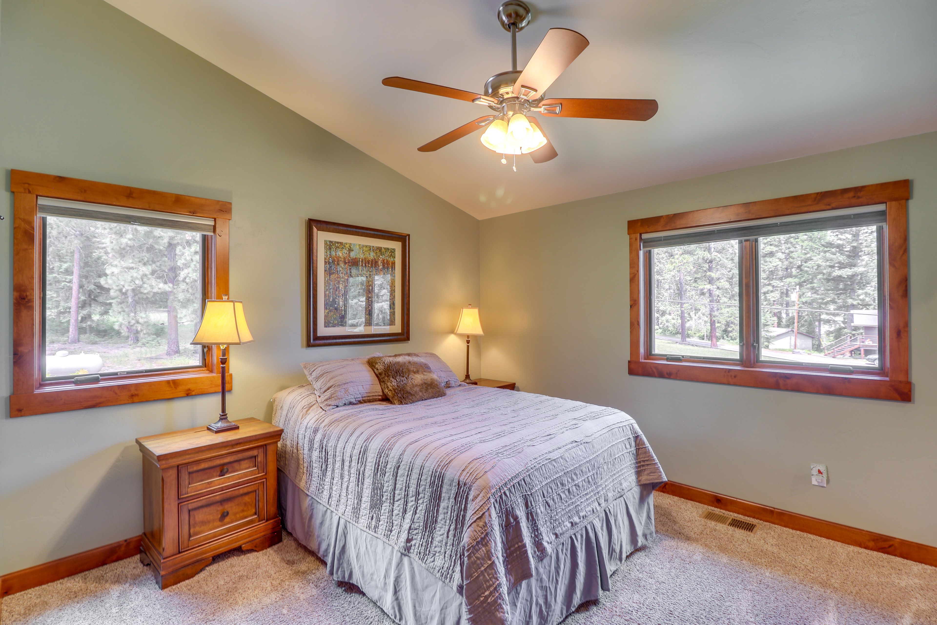 Bedroom Suite | Queen Bed | Linens Provided