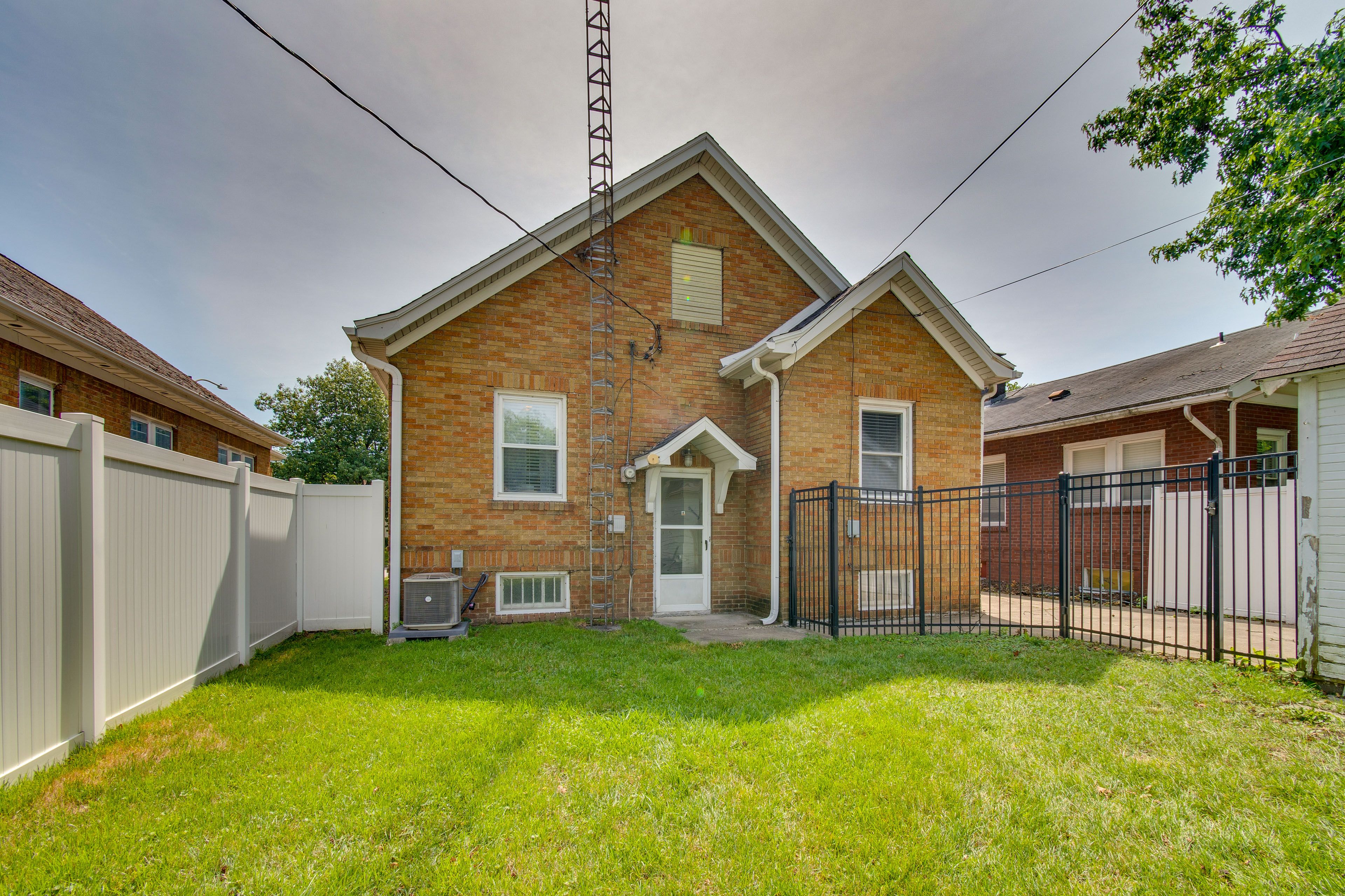 Fenced-In Yard | Fire Pit