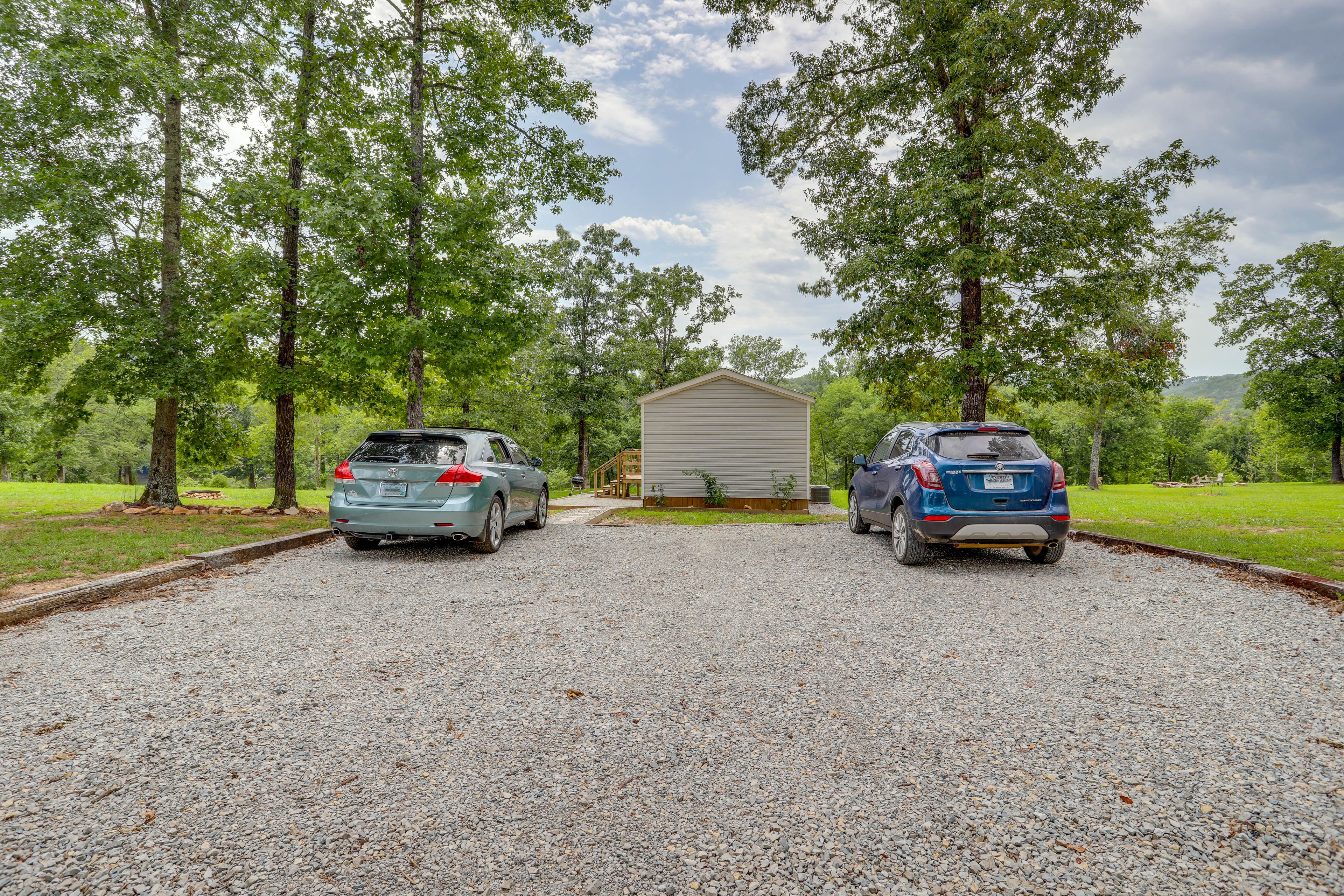 Parking | Driveway (3 Vehicles) | RV/Trailer Parking
