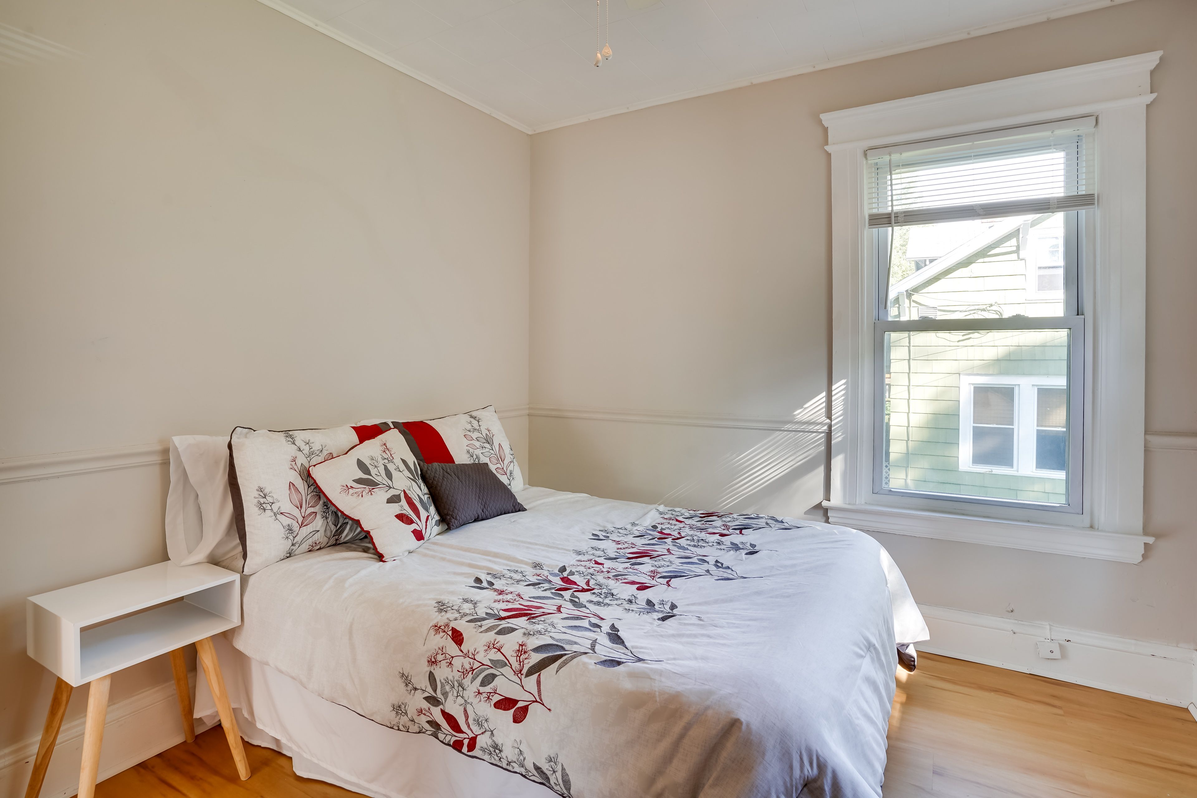 Bedroom 2 | Full Bed | 2nd Floor