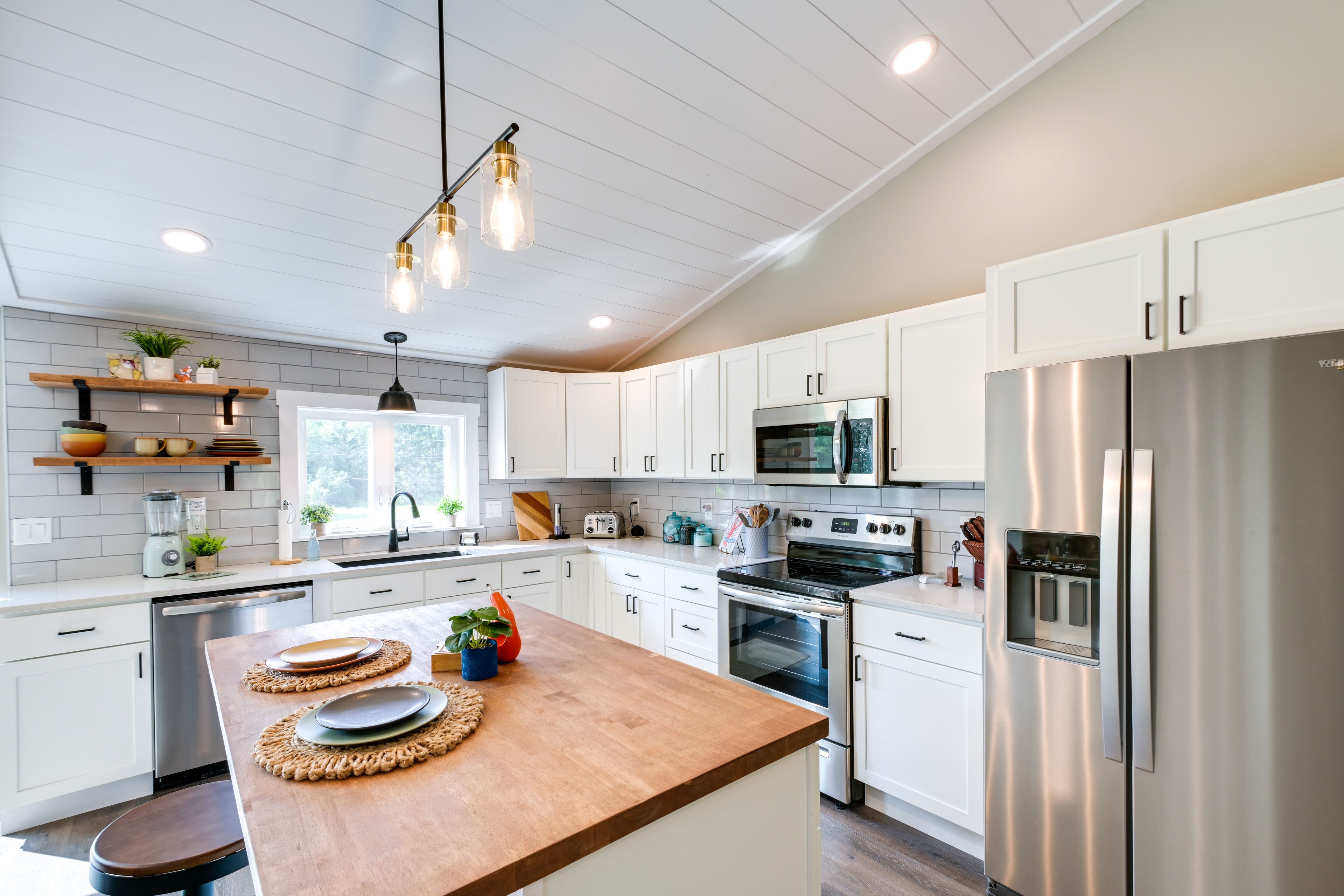 Kitchen | A/C & Central Heat | ~2 Mi to Fields Pond