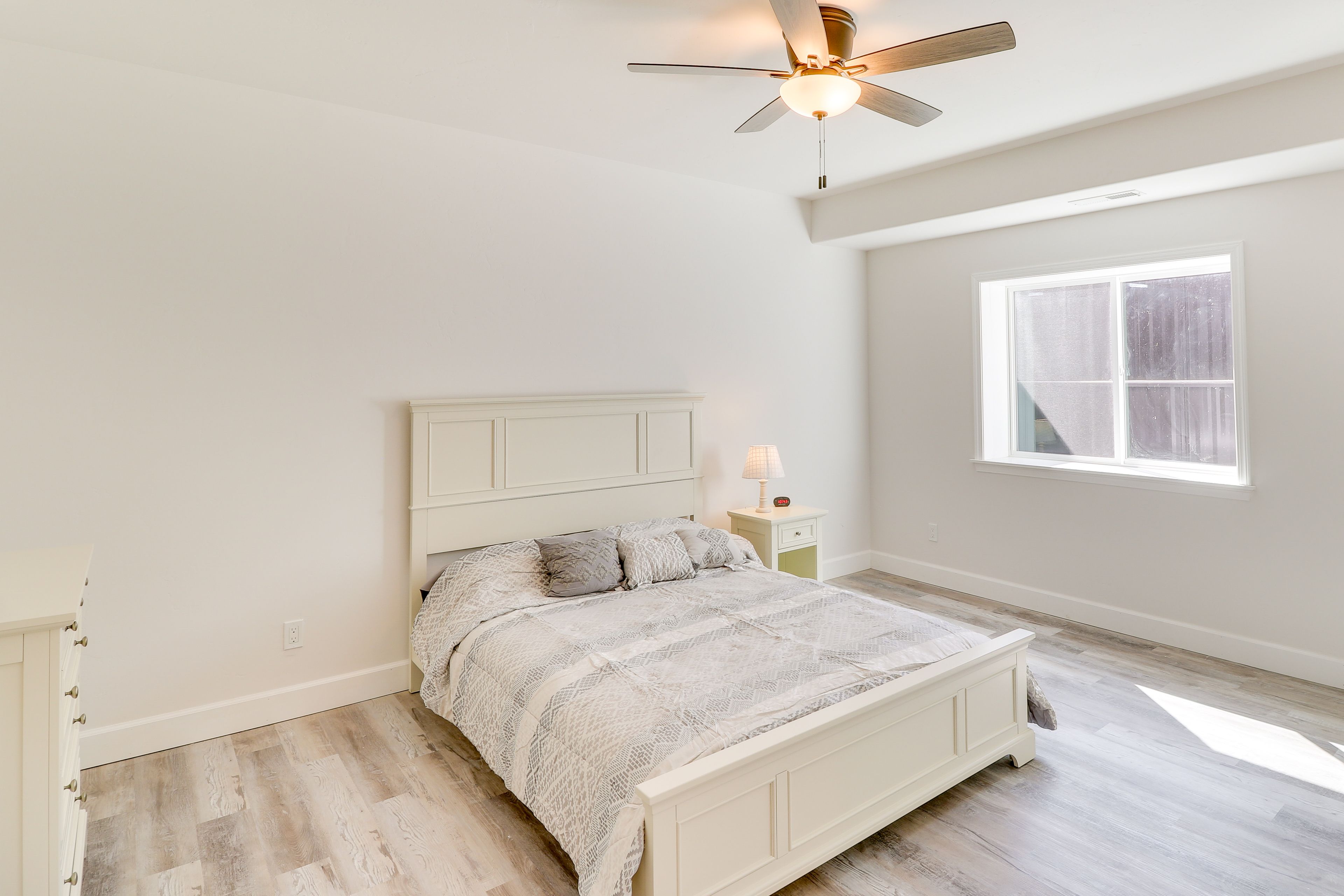 Bedroom 1 | Queen Bed | Lower Level