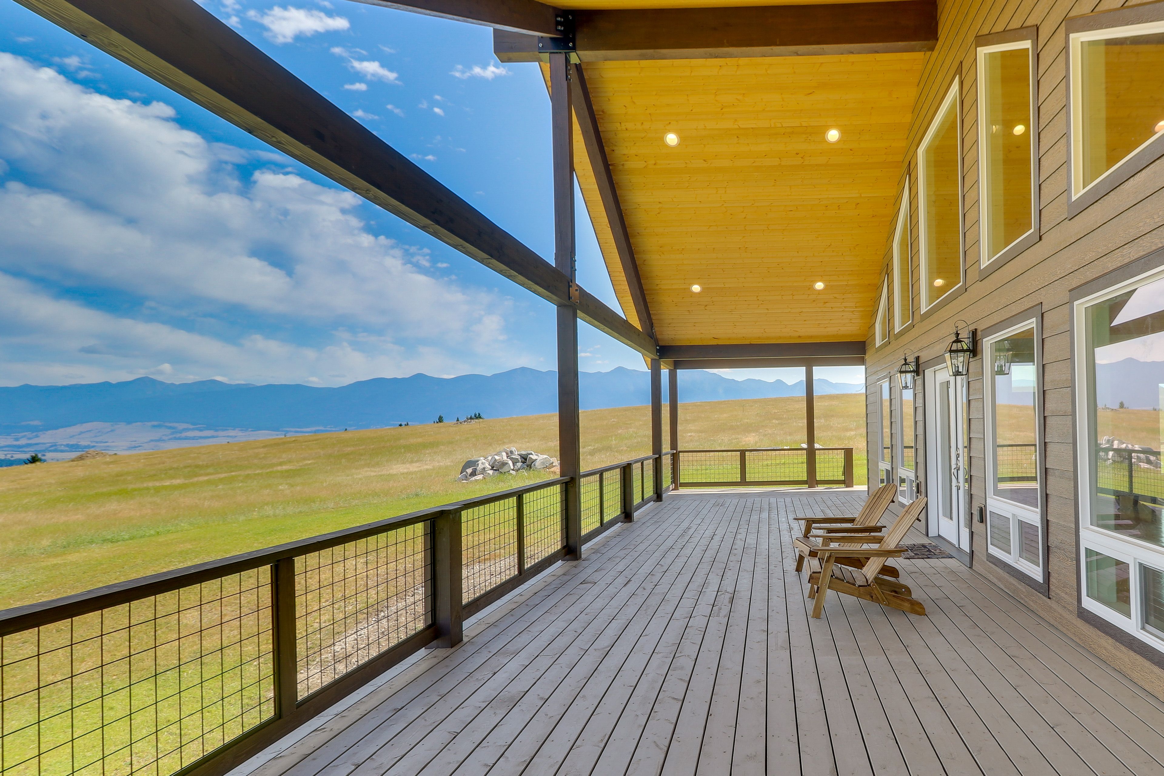 Rexford Vacation Rental | 3BR | 2.5BA | Stairs Required | 3,500 Sq Ft