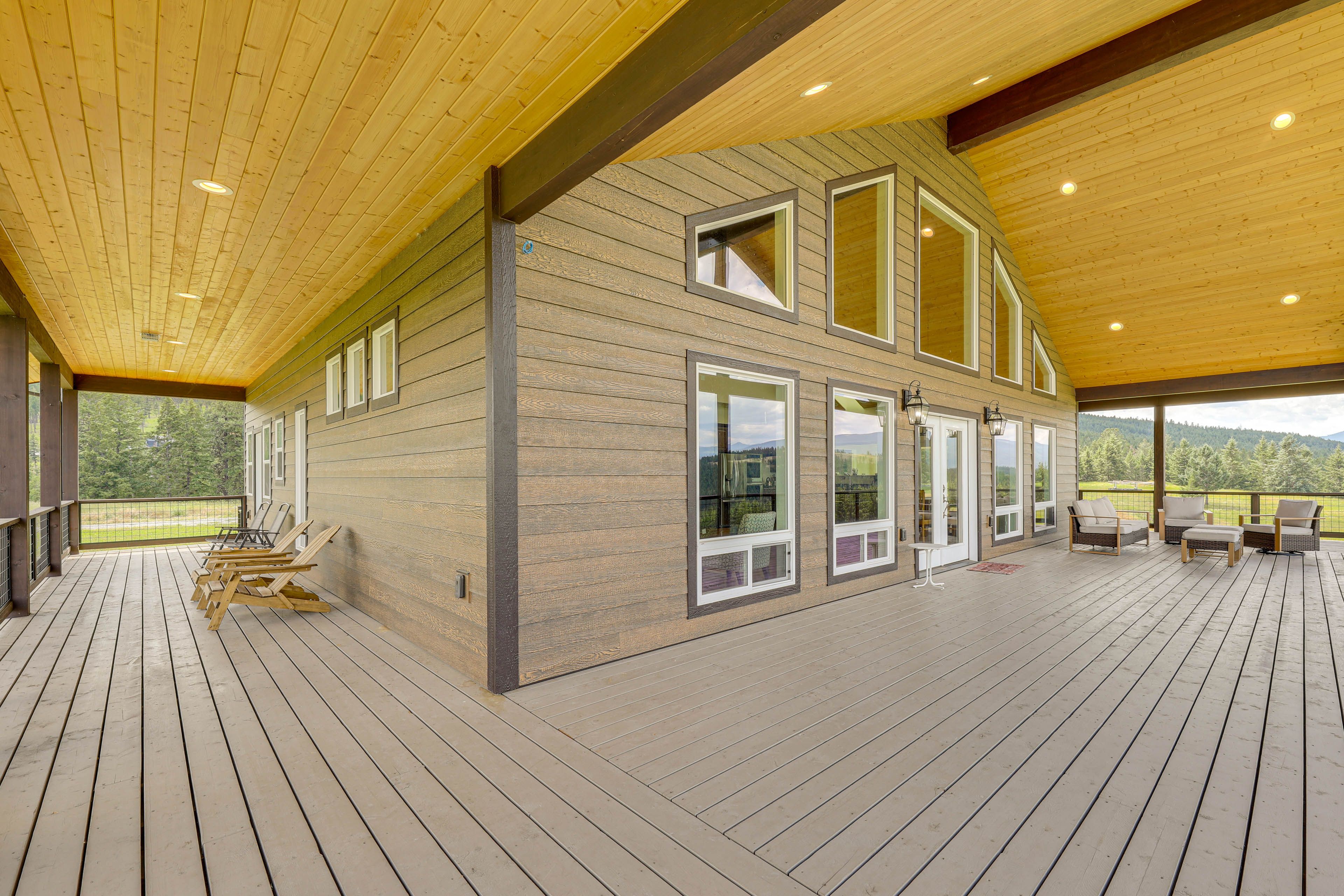 Wraparound Deck | Lounge Seating | Mountain Views