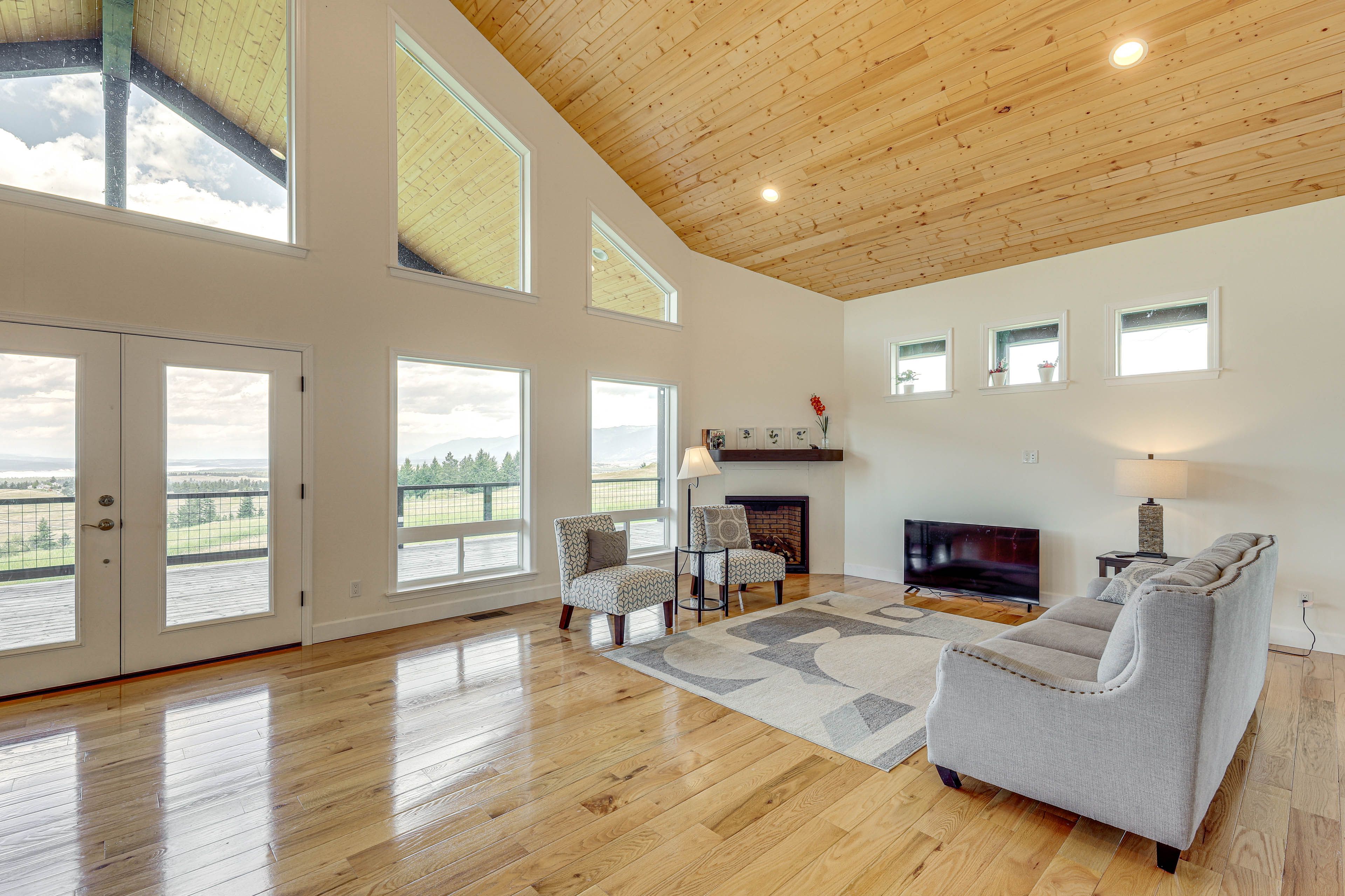 Living Area | Main Level | Fireplace | Smart TV