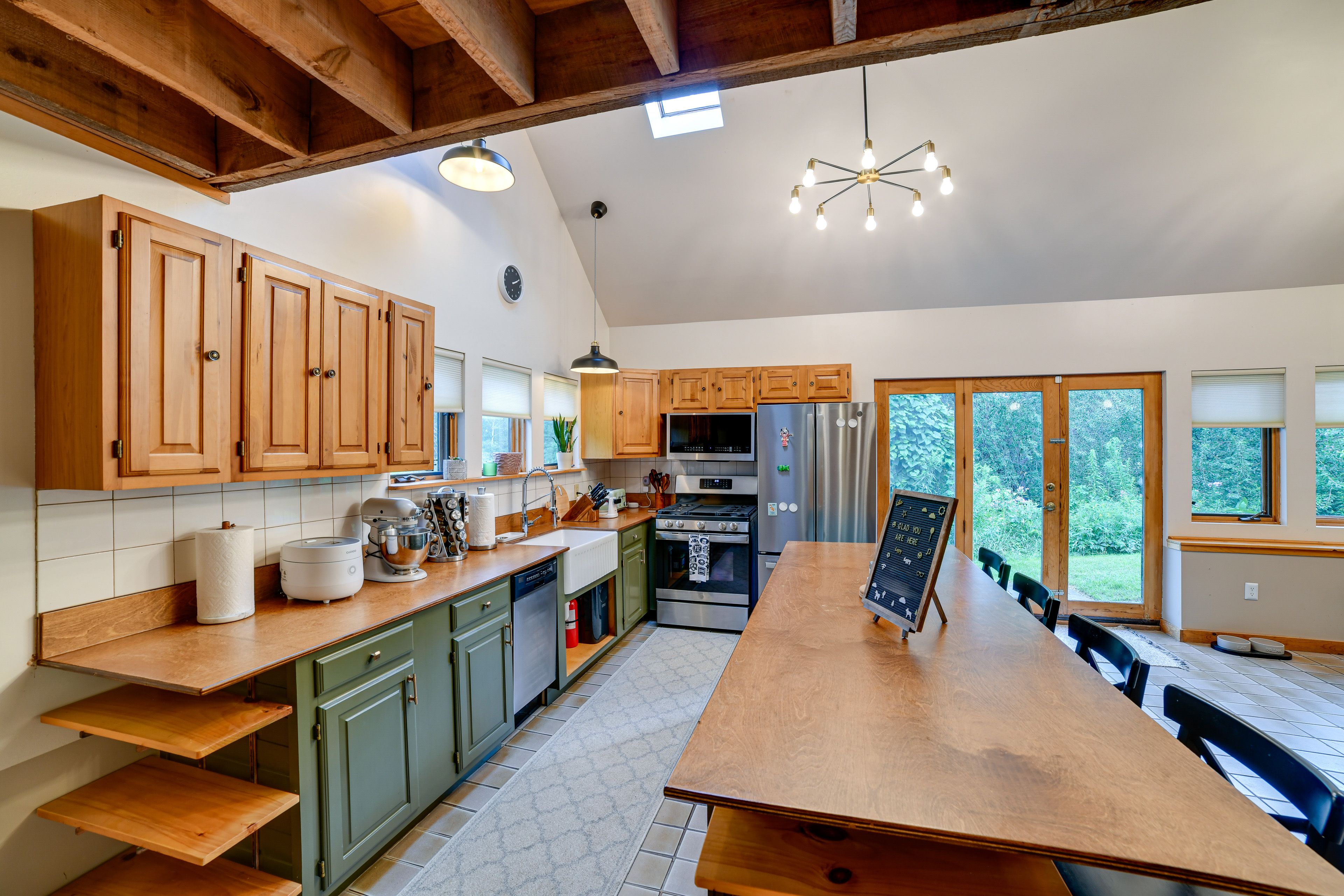 Kitchen | Equipped w/ Cooking Essentials