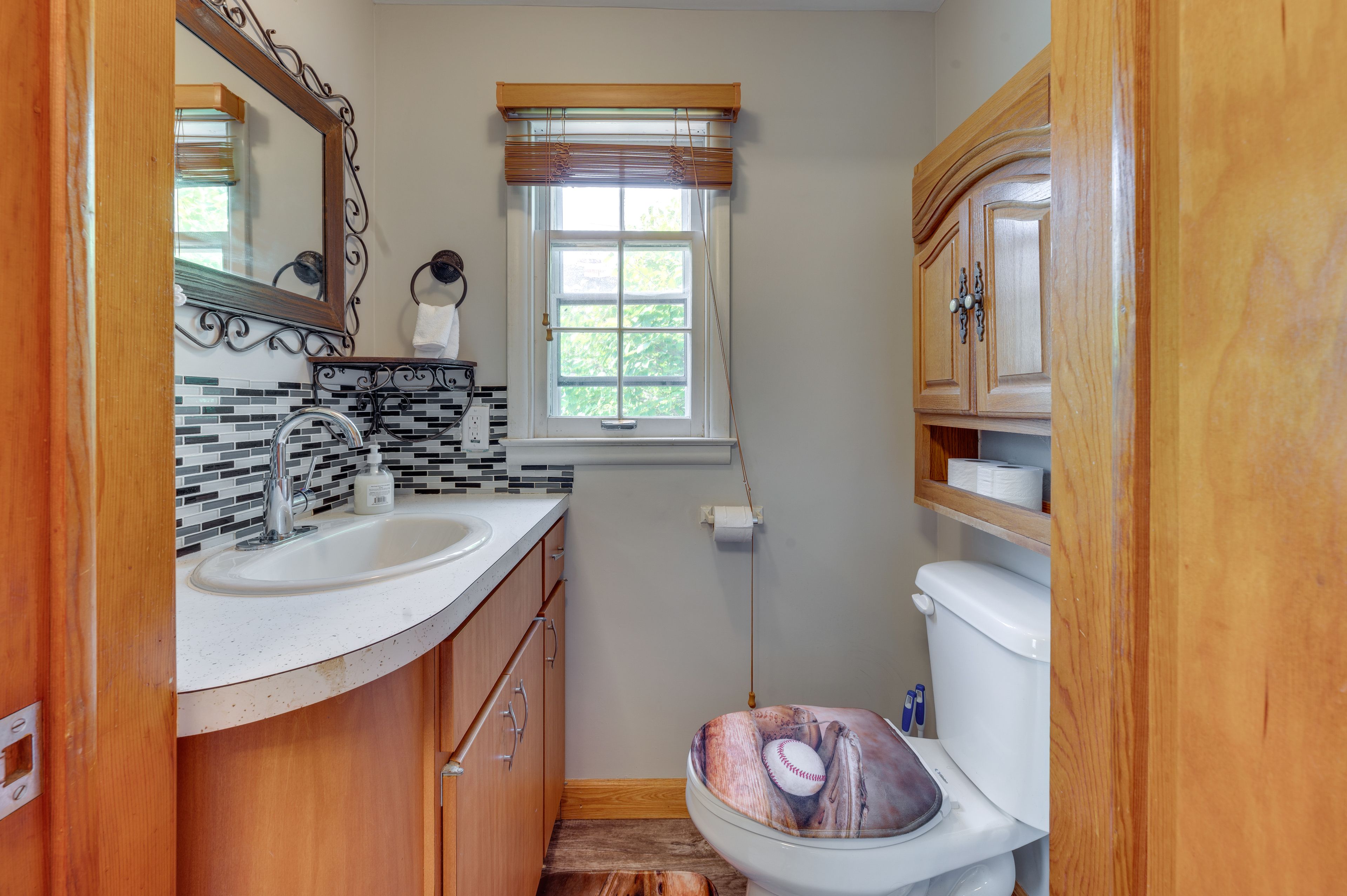 Half Bathroom | 1st Floor
