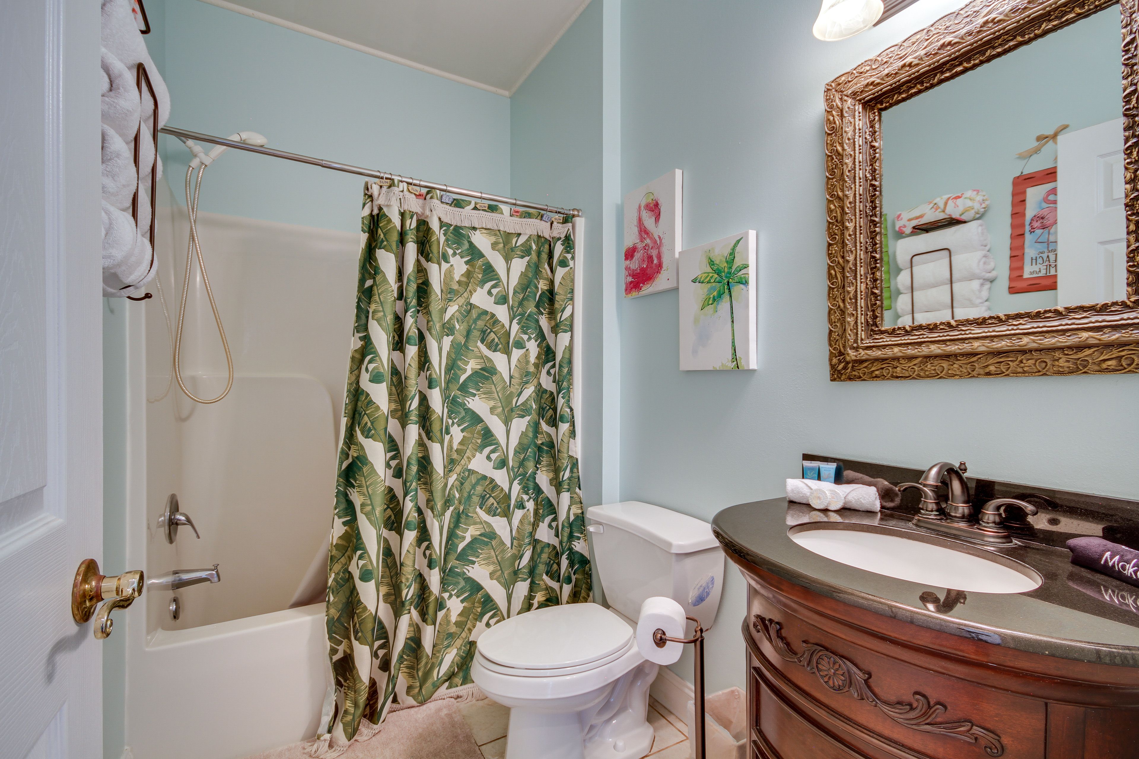 Full Bathroom