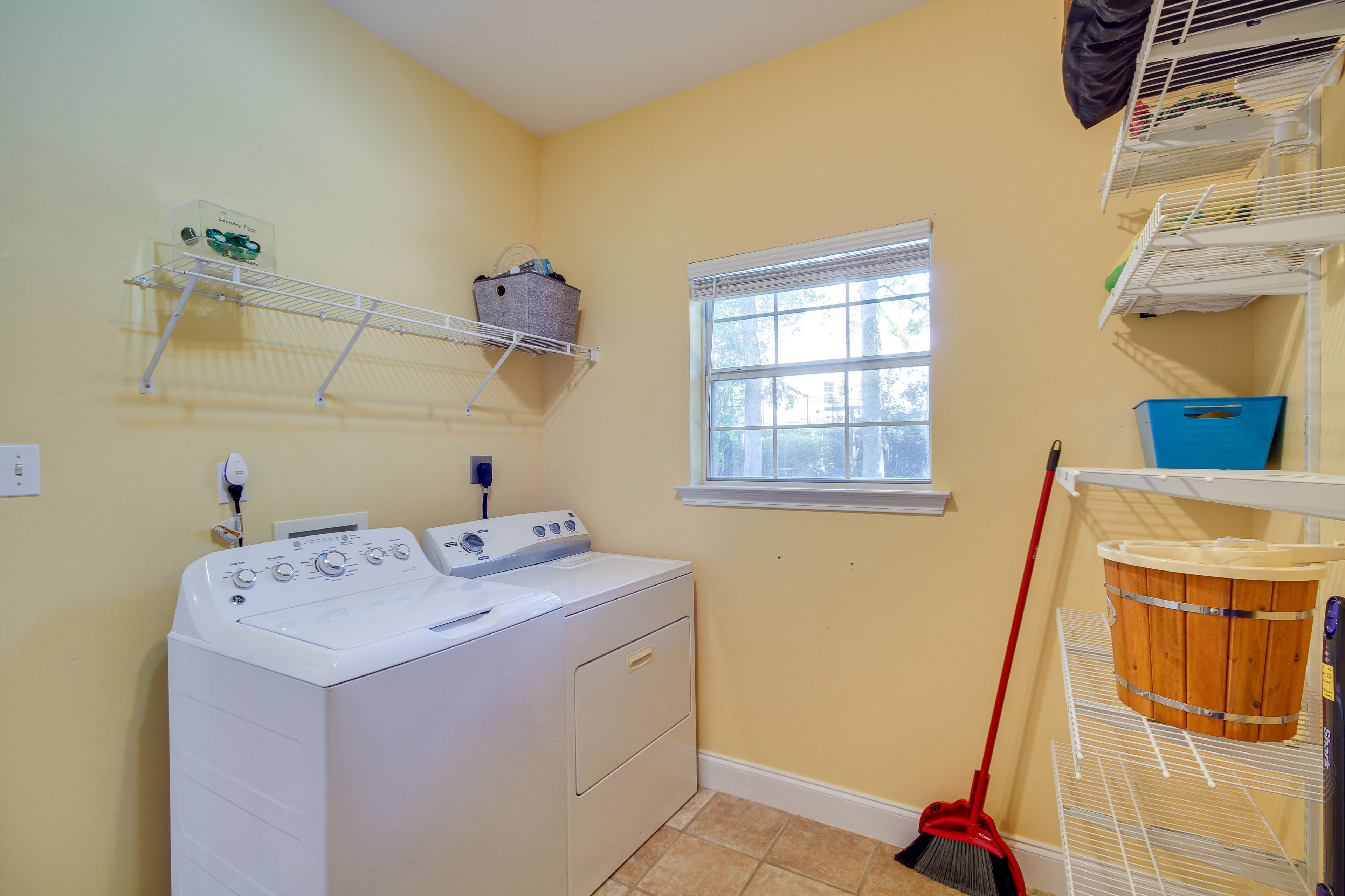 Washer & Dryer