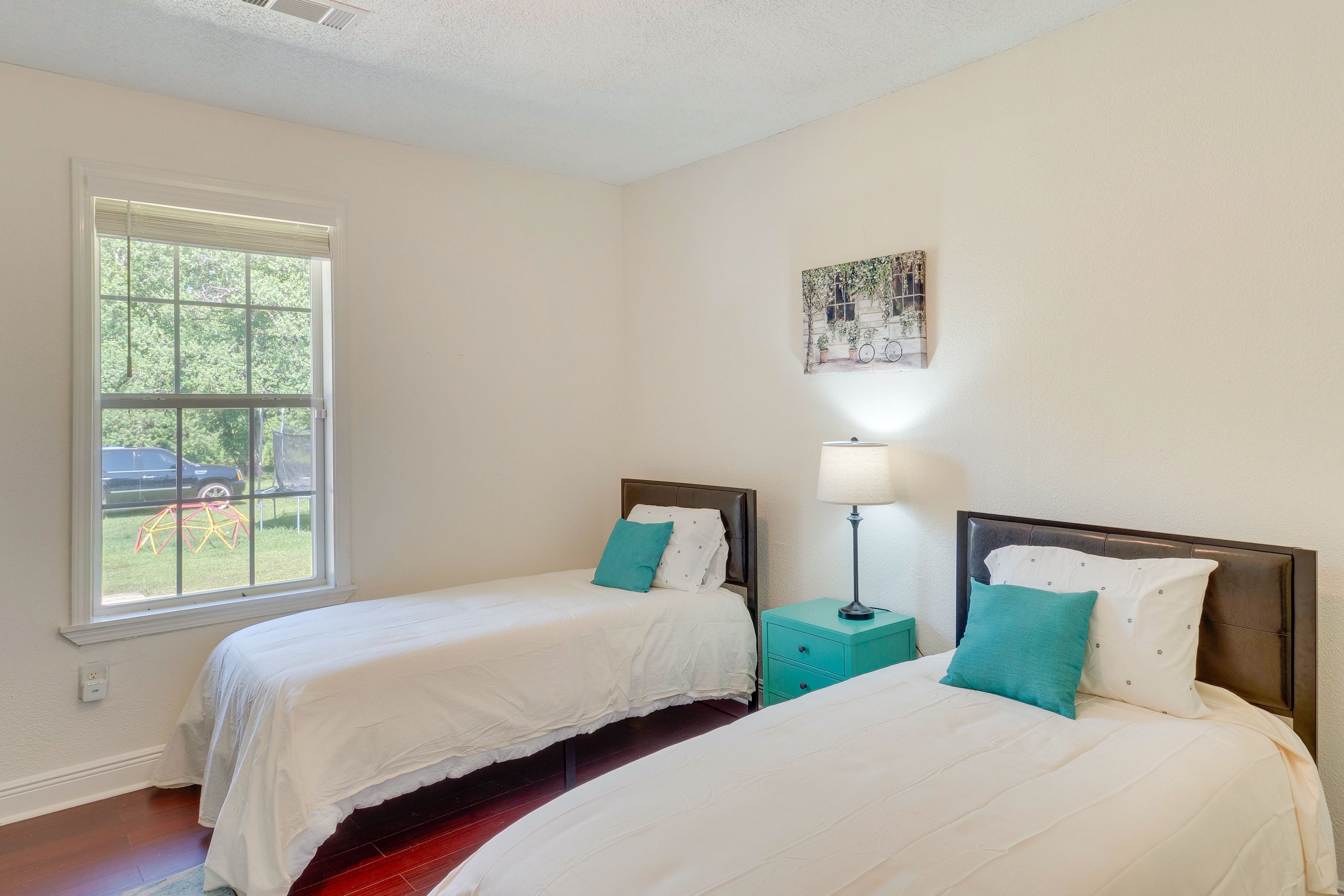 Bedroom 3 | 2 Twin Beds