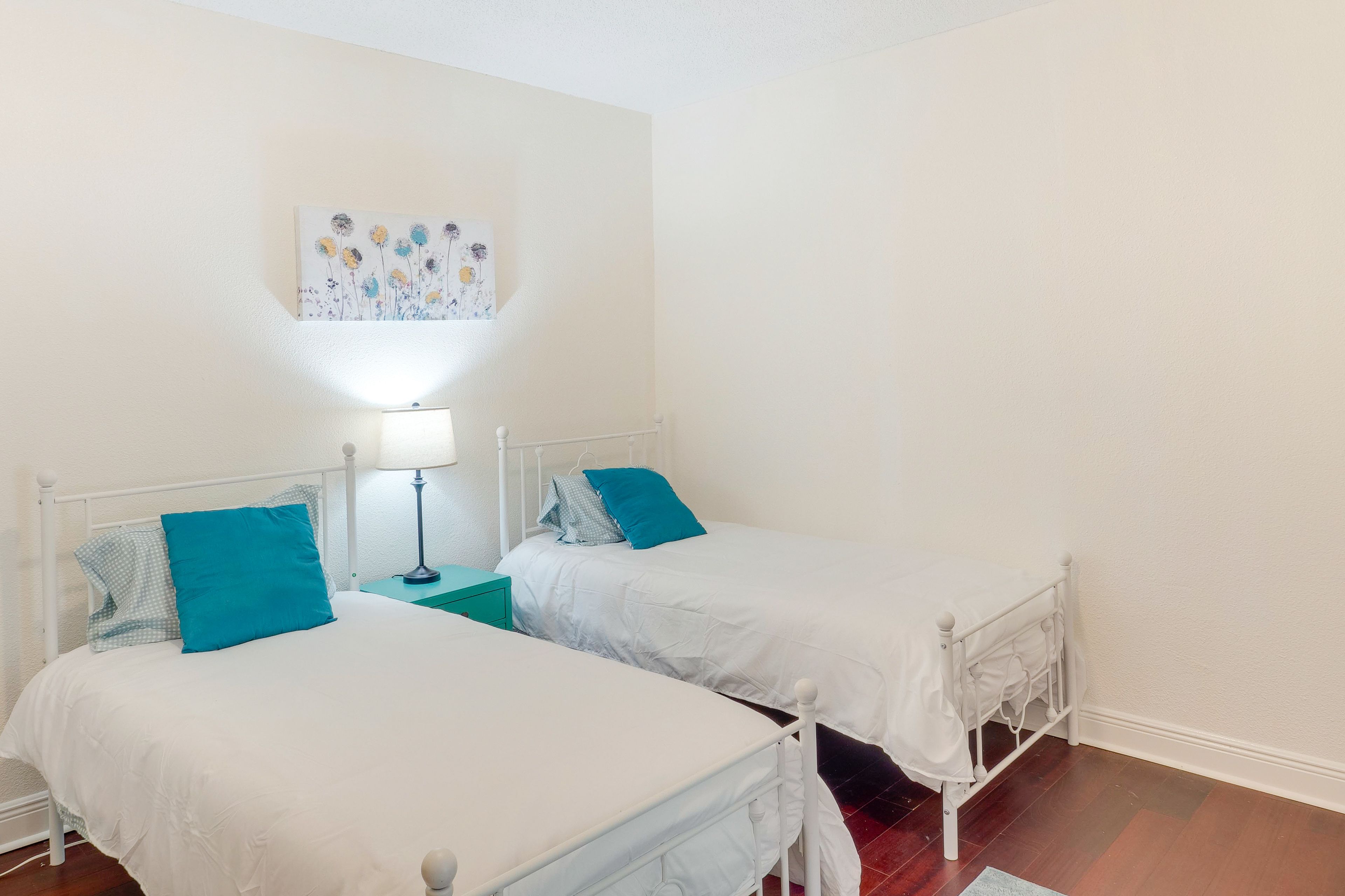 Bedroom 4 | 2 Twin Beds