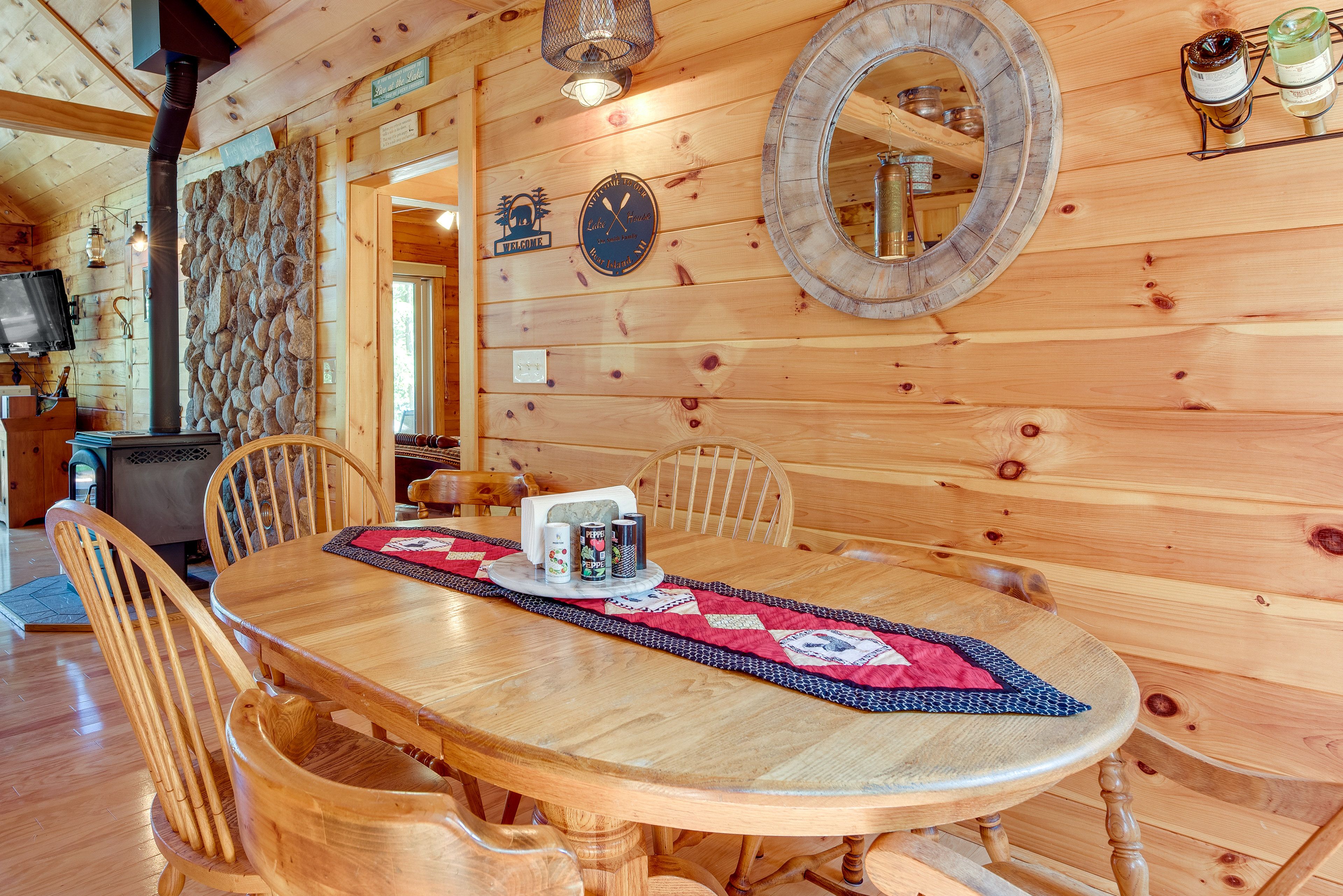 Dining Area | Dishware/Flatware