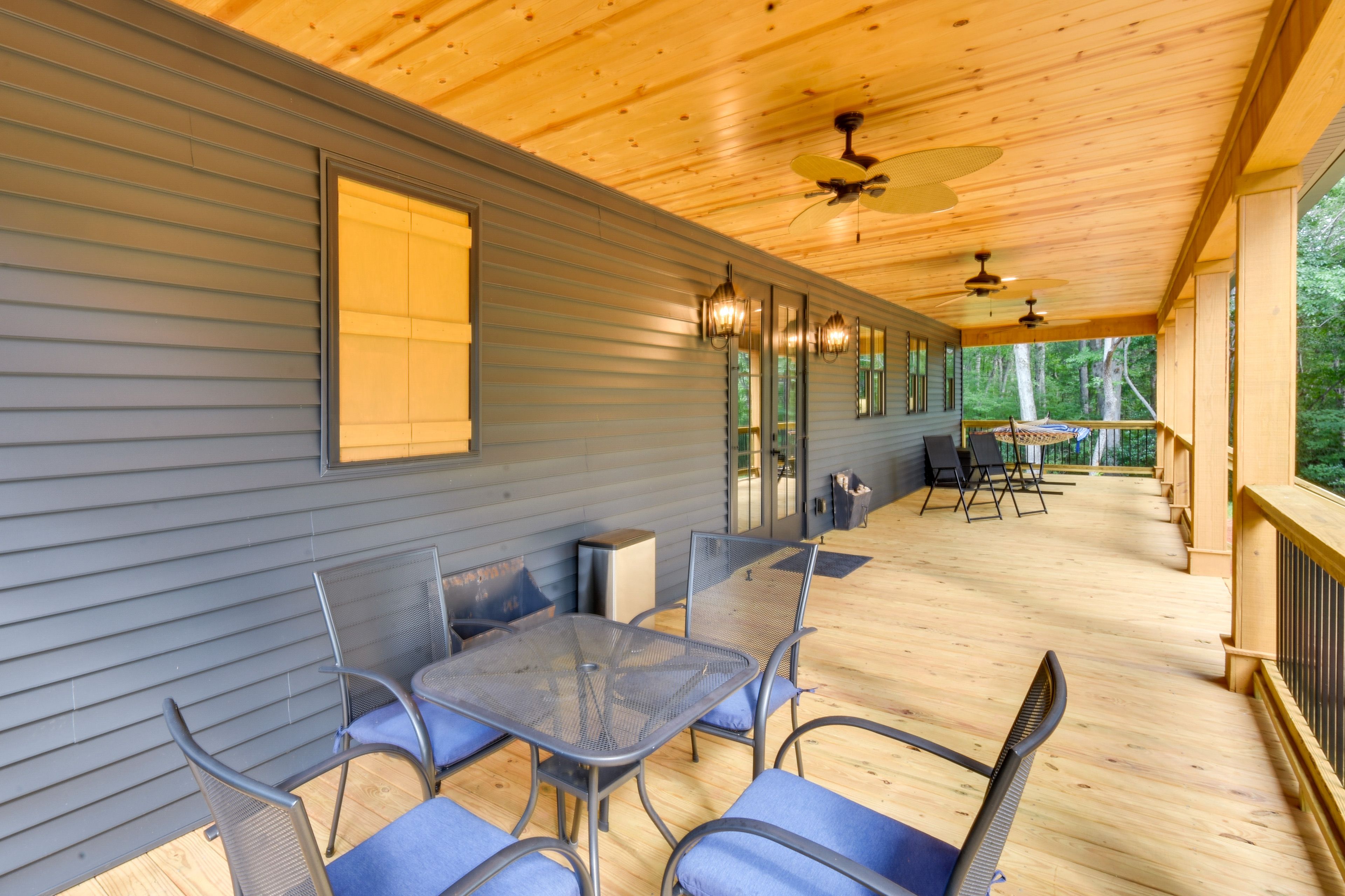 Back Deck | Ceiling Fans | Outdoor Dining Area | Hammock