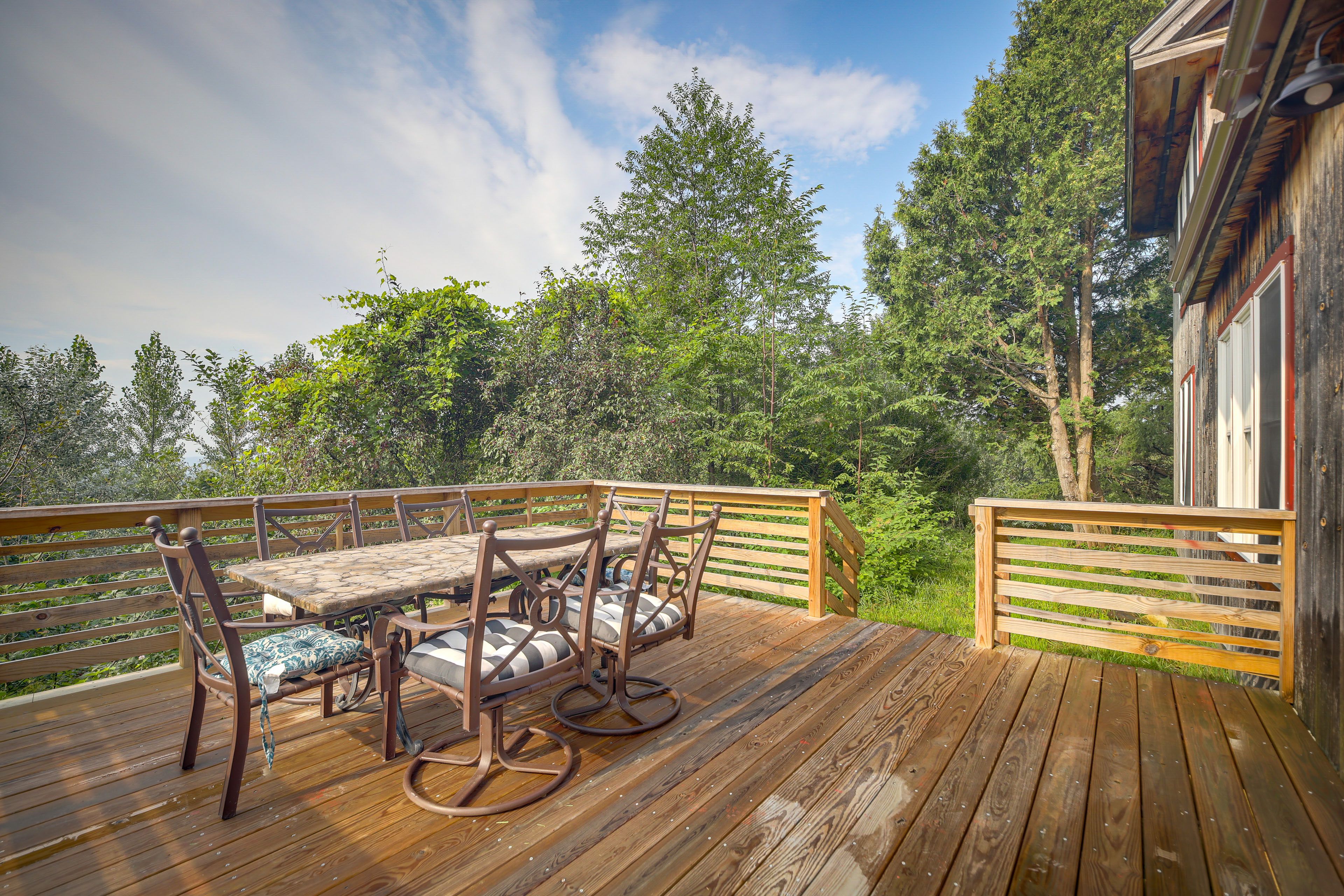 Side Deck