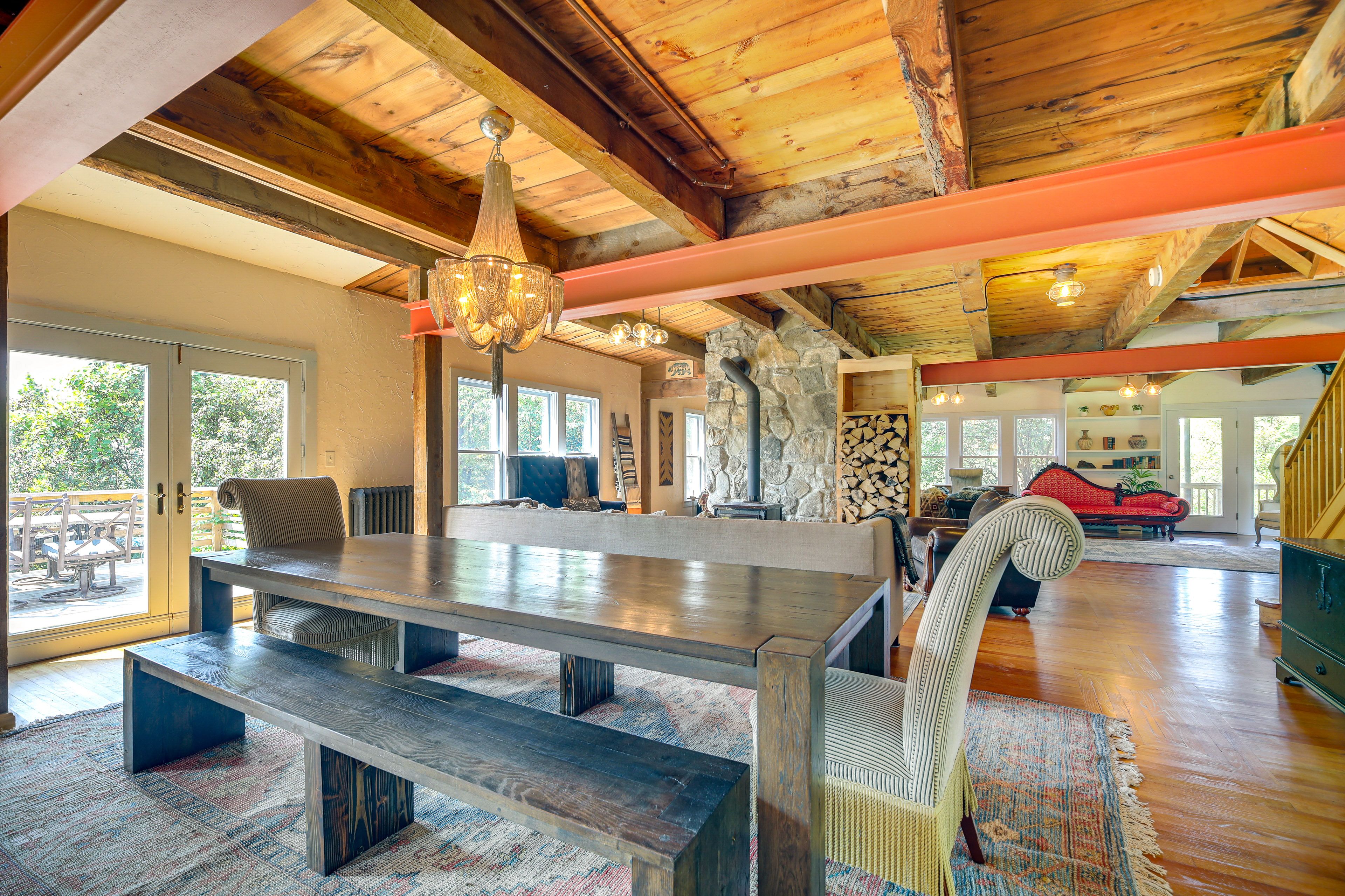 Formal Dining Area | Custom Furnishings