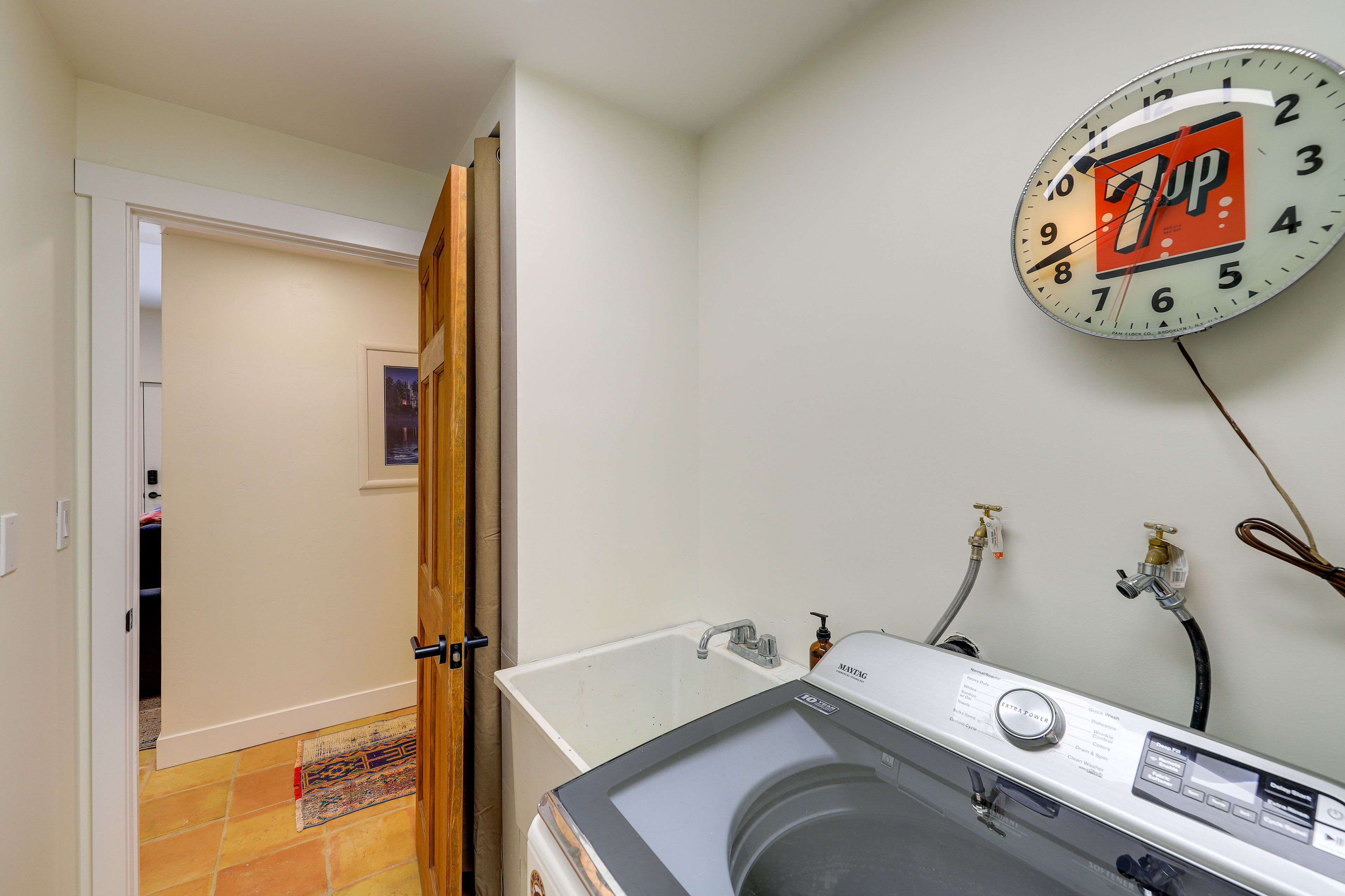Laundry Room | Basement | Washer & Dryer