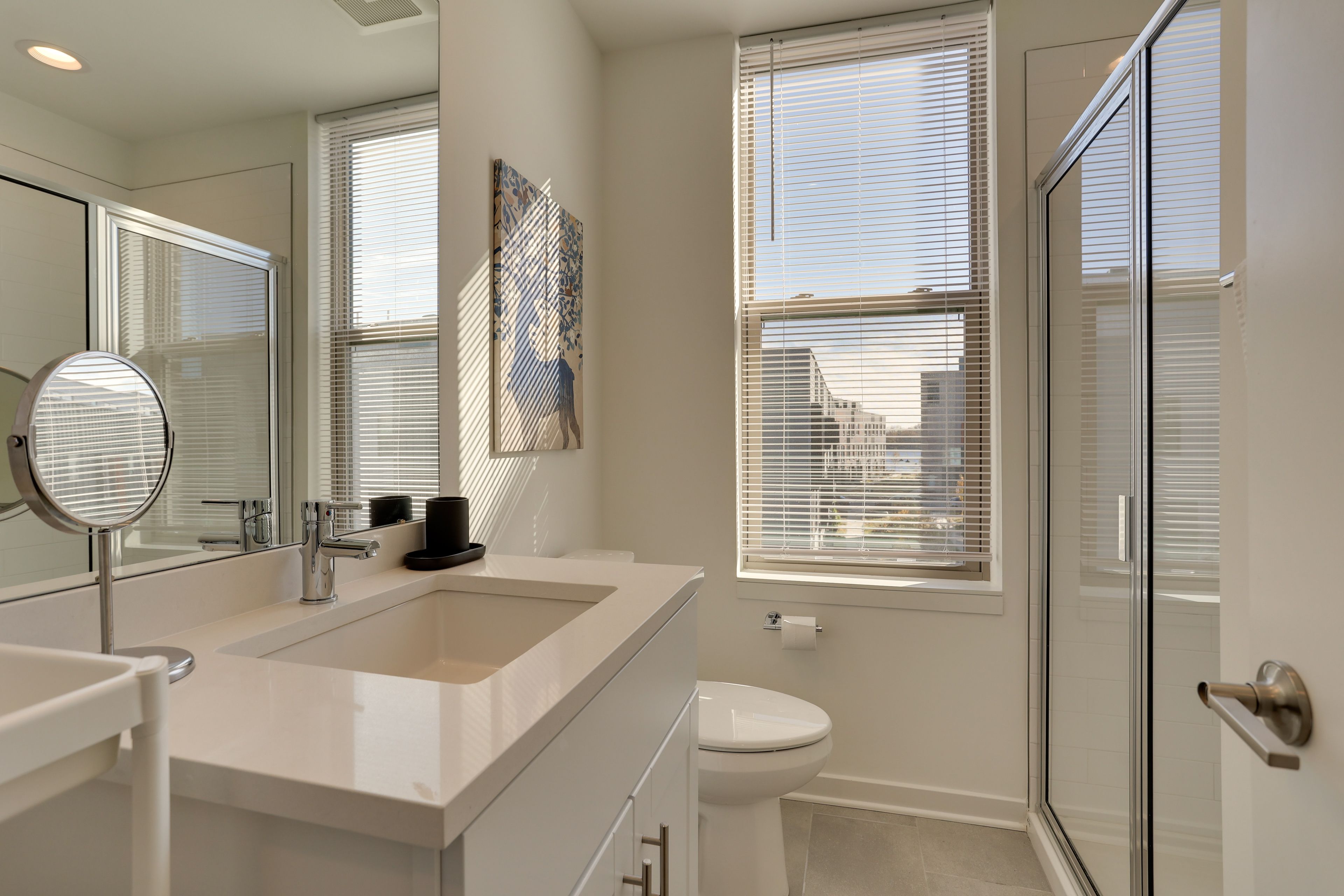 Full Bathroom | 3rd Floor