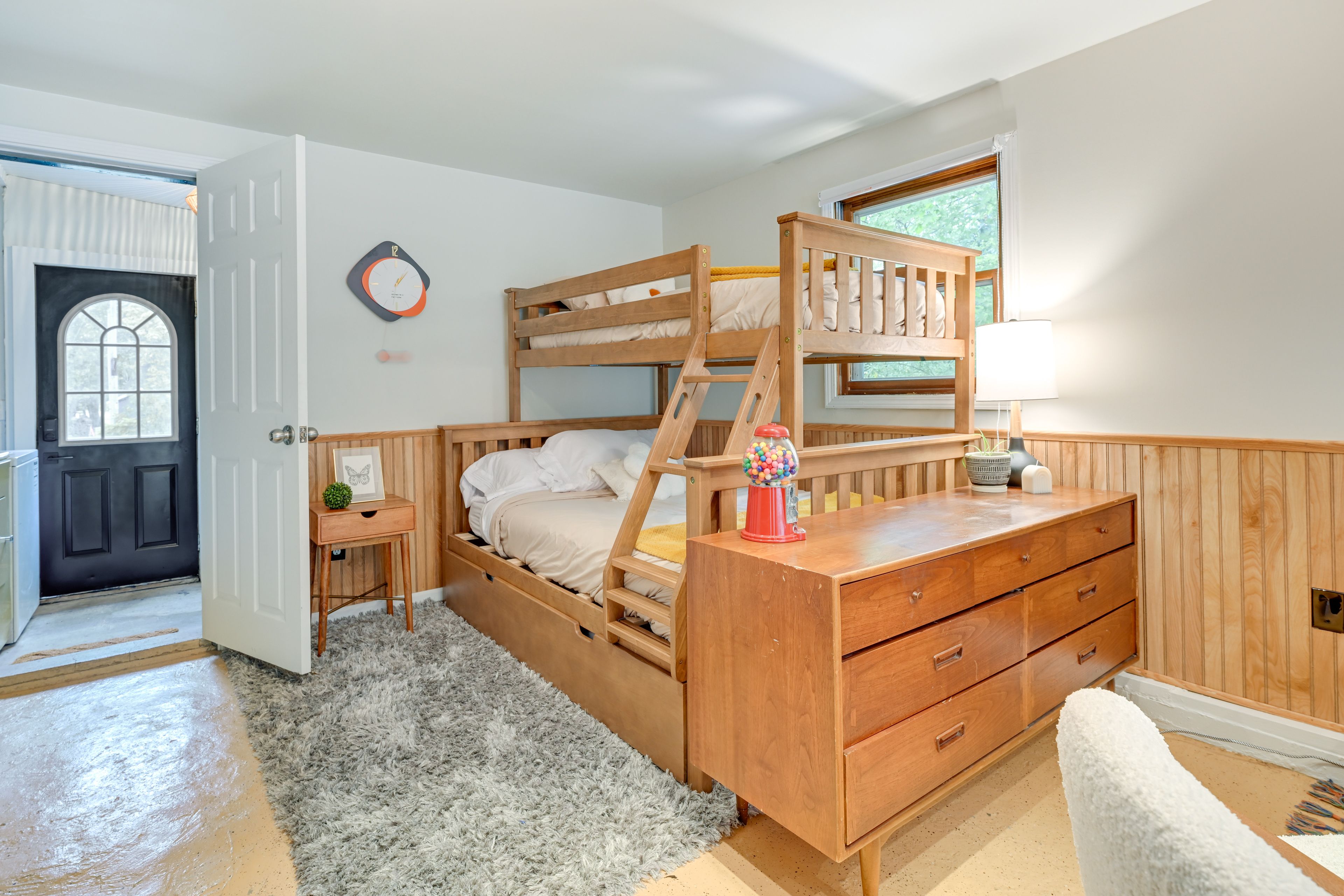 Bedroom 3 | Twin/Full Bunk Bed w/ Twin Trundle | Twin Futon