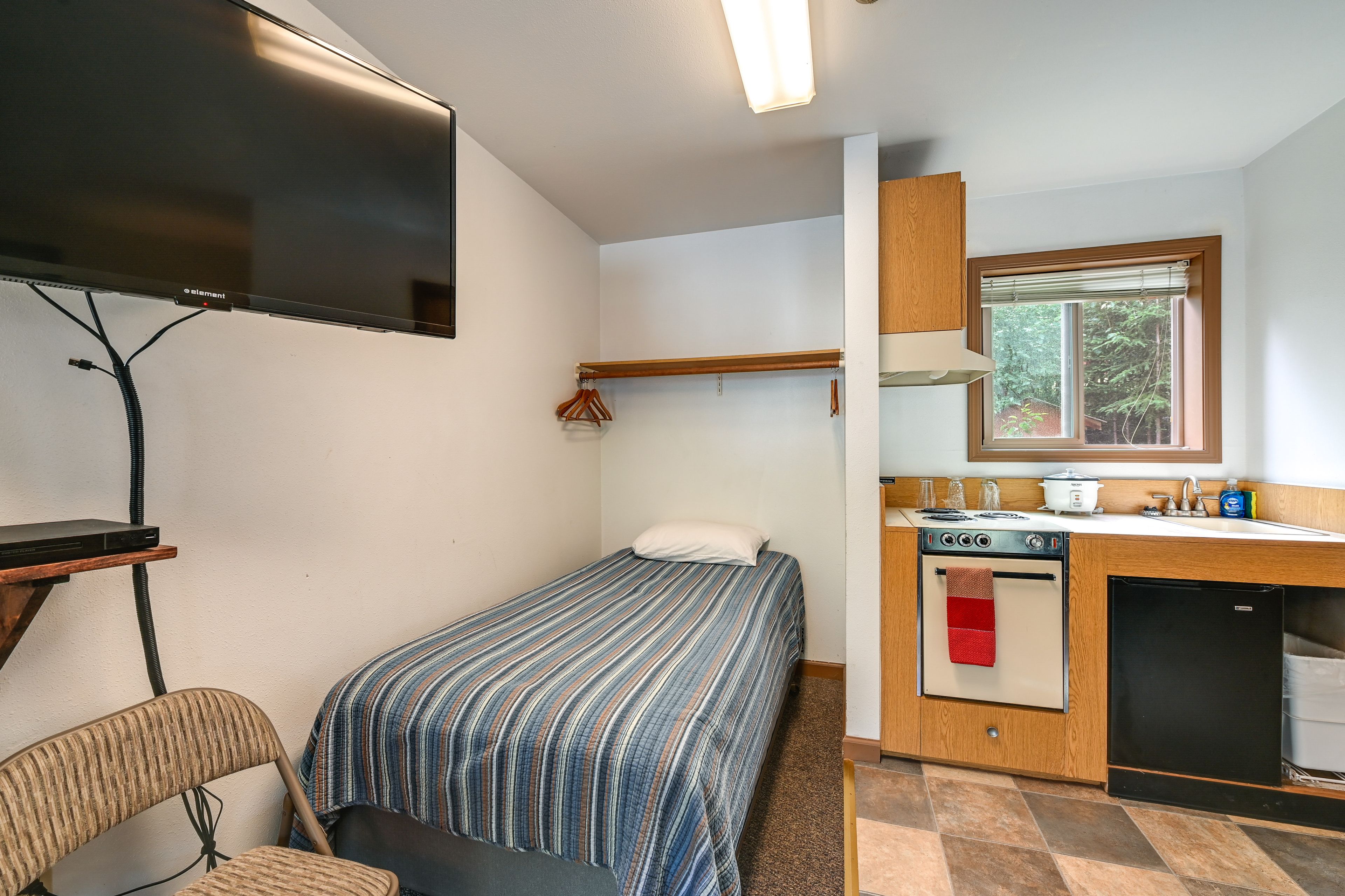 Studio | Kitchenette