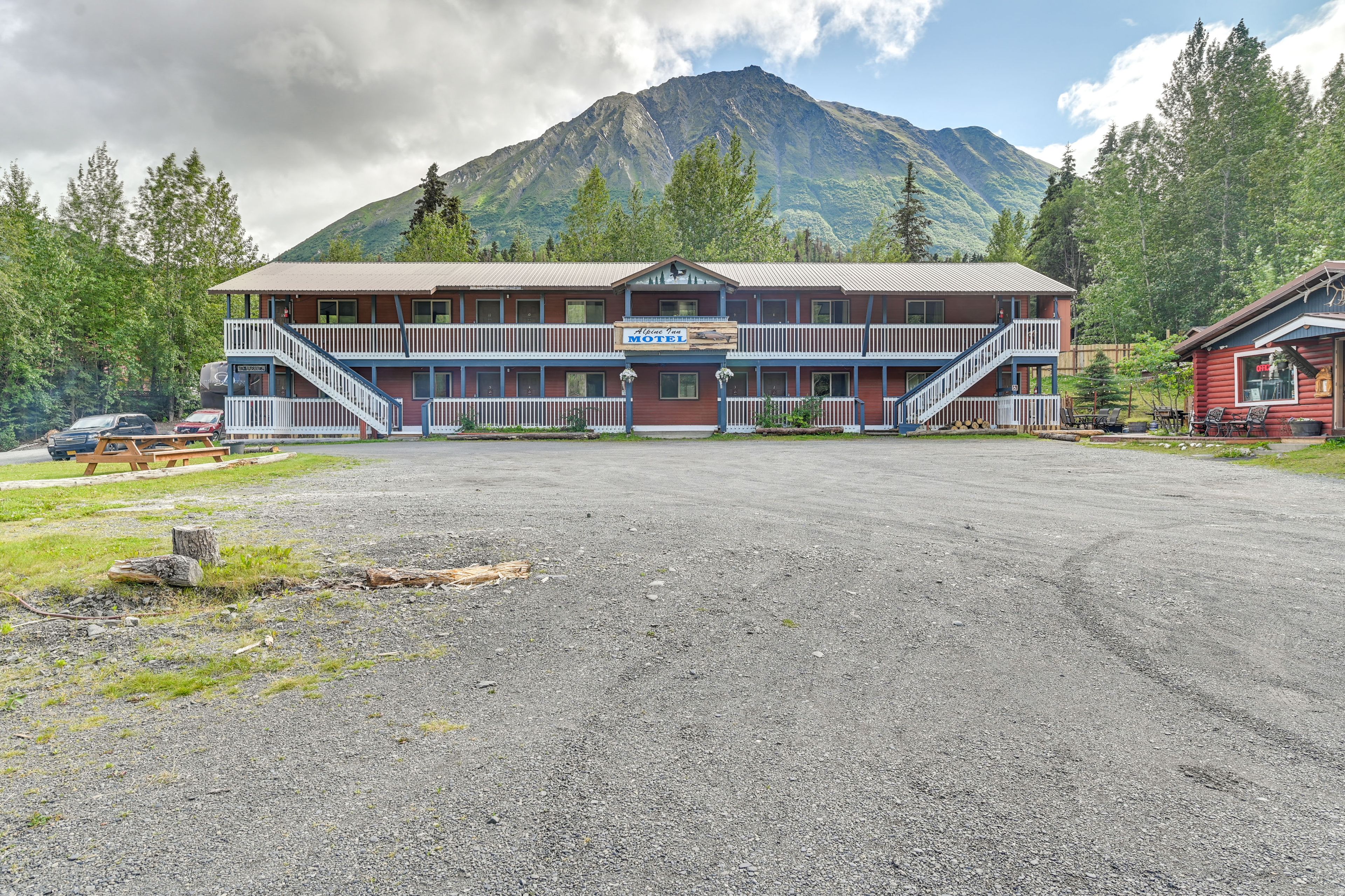 Parking | Community Lot (First-Come, First-Served) | RV/Trailer Parking Allowed