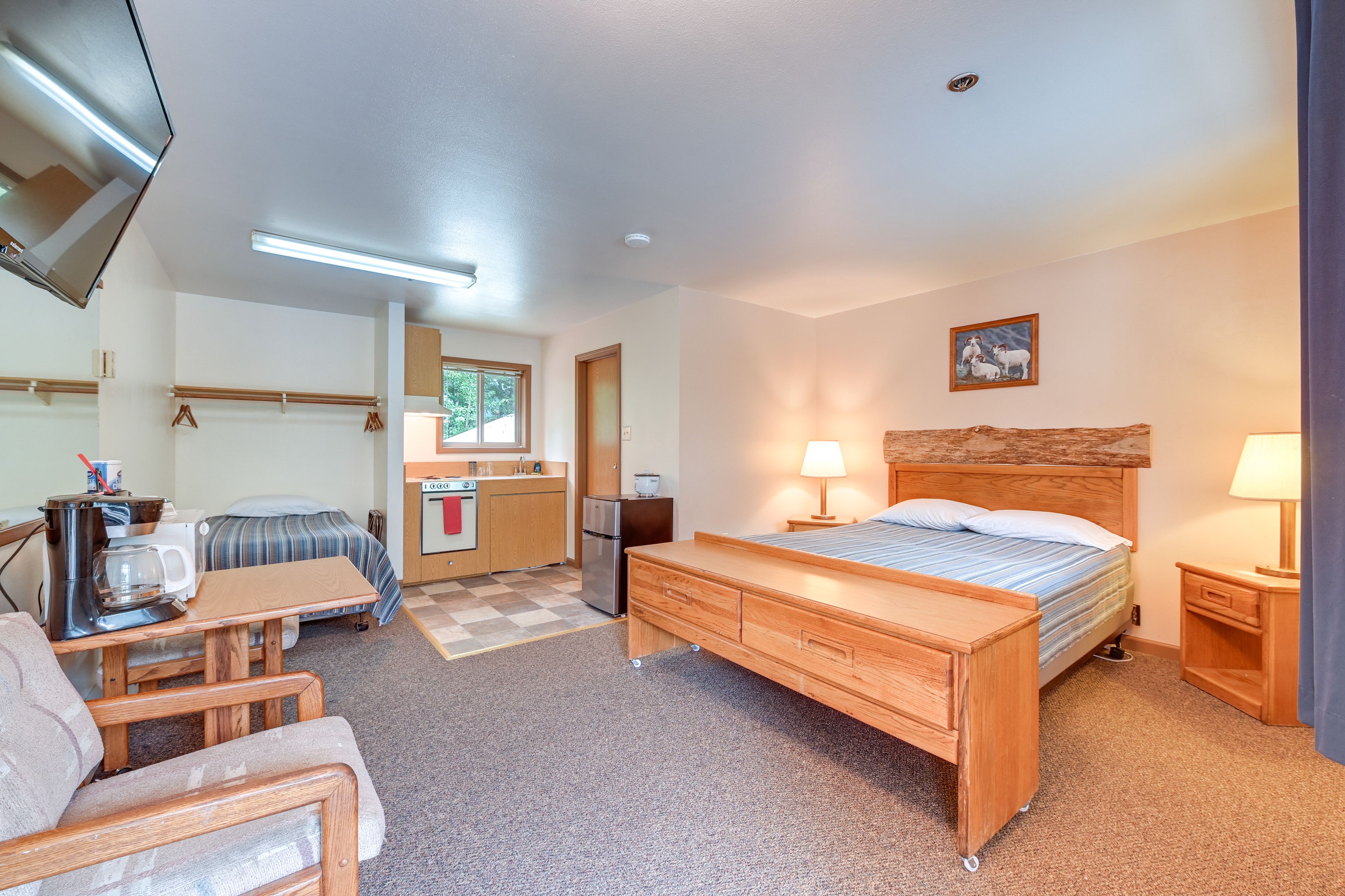 Cooper Landing Vacation Rental | Studio | 1BA | 300 Sq Ft