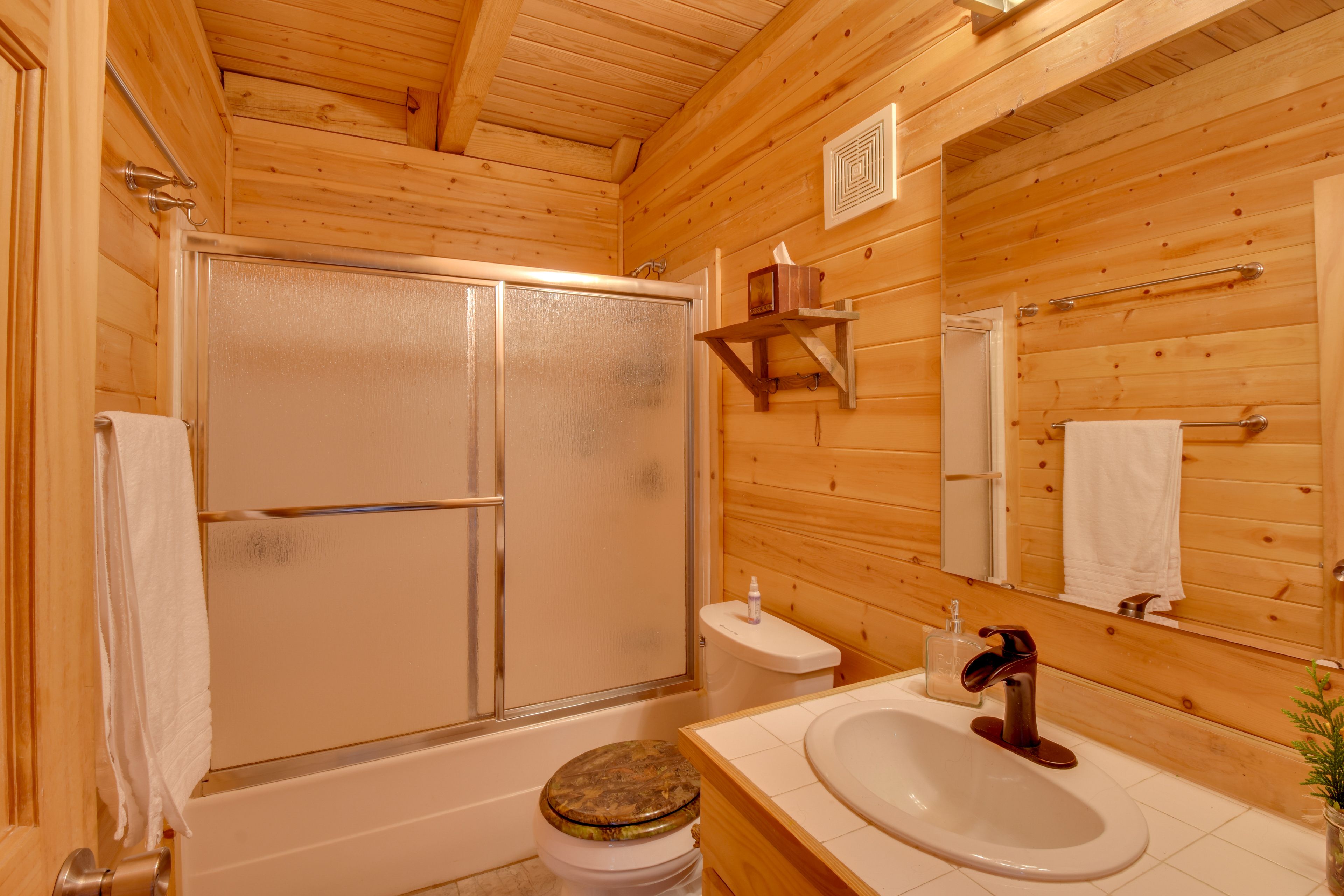 Full Bathroom