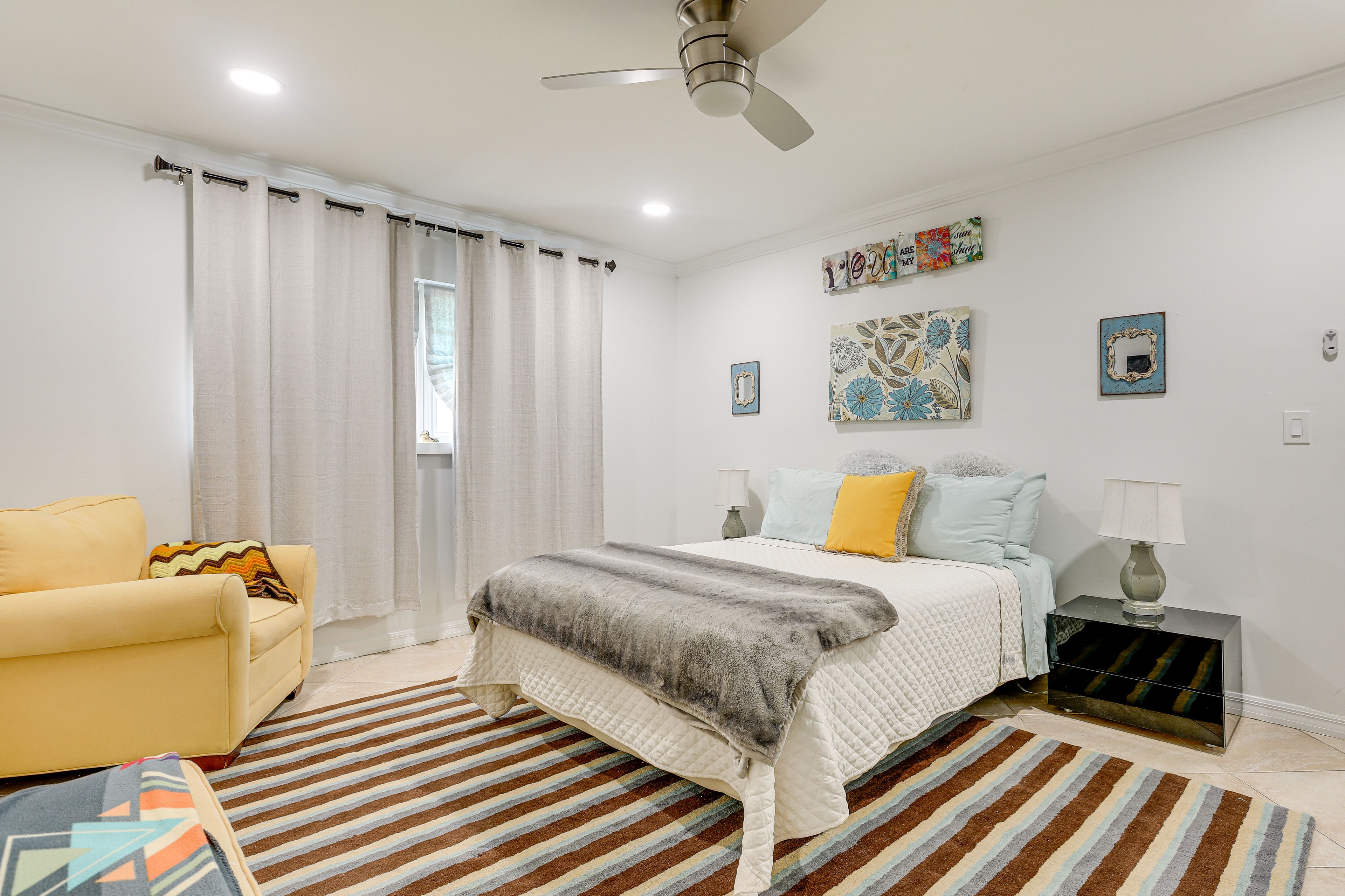 Bedroom 1 | Queen Bed | Smart TV w/ Cable