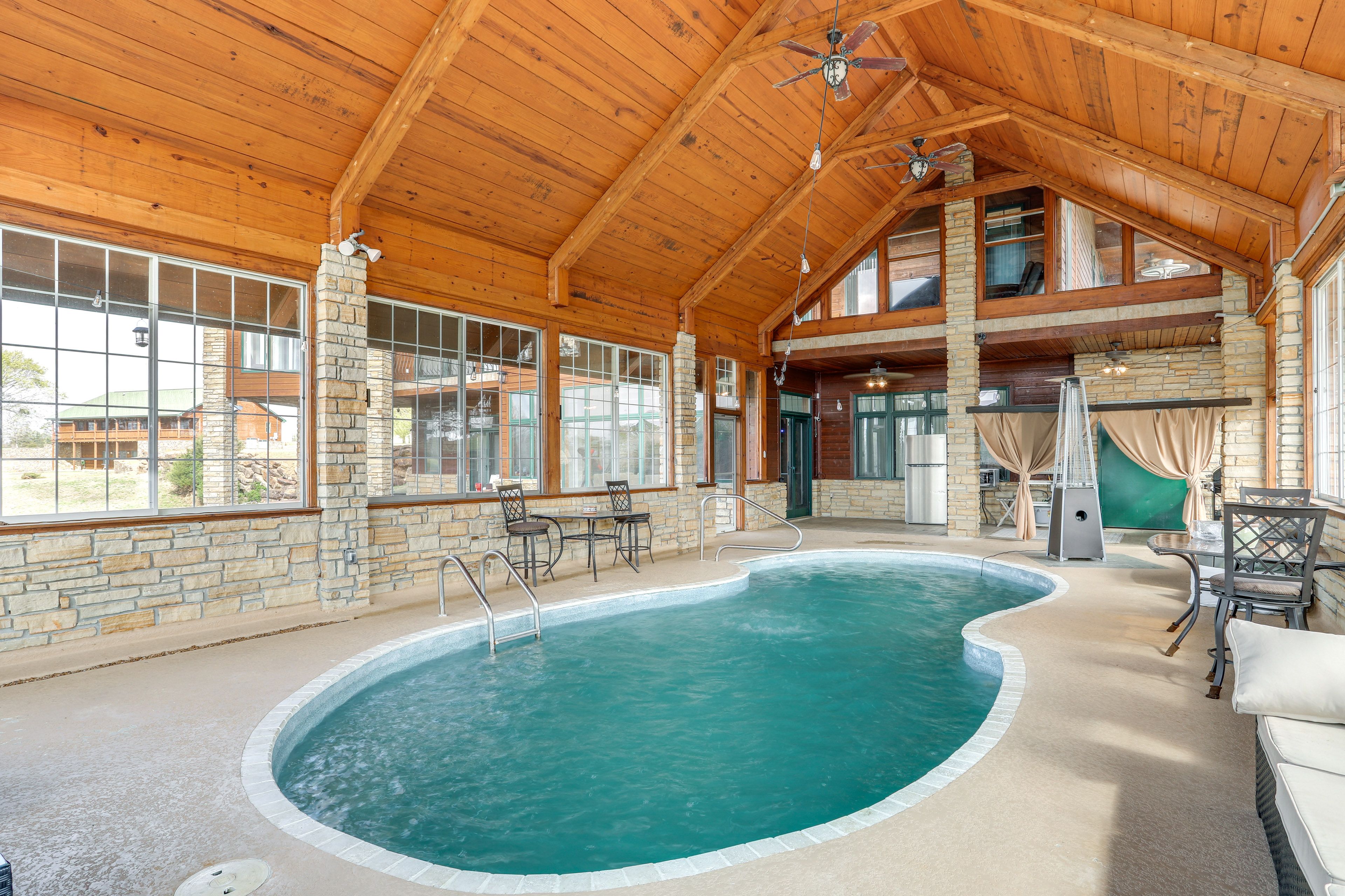 Shared Amenities | Indoor Pool | Fire Pit | Grill | On-Site Pond