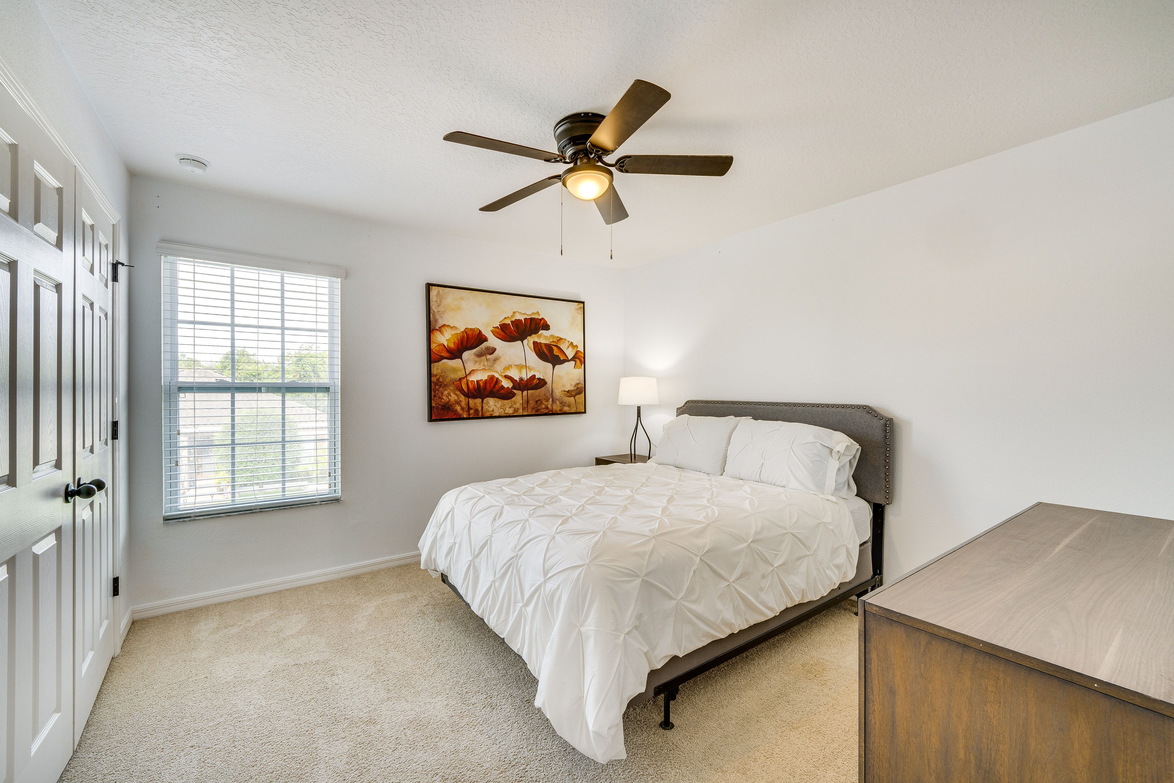 Bedroom 4 | Queen Bed