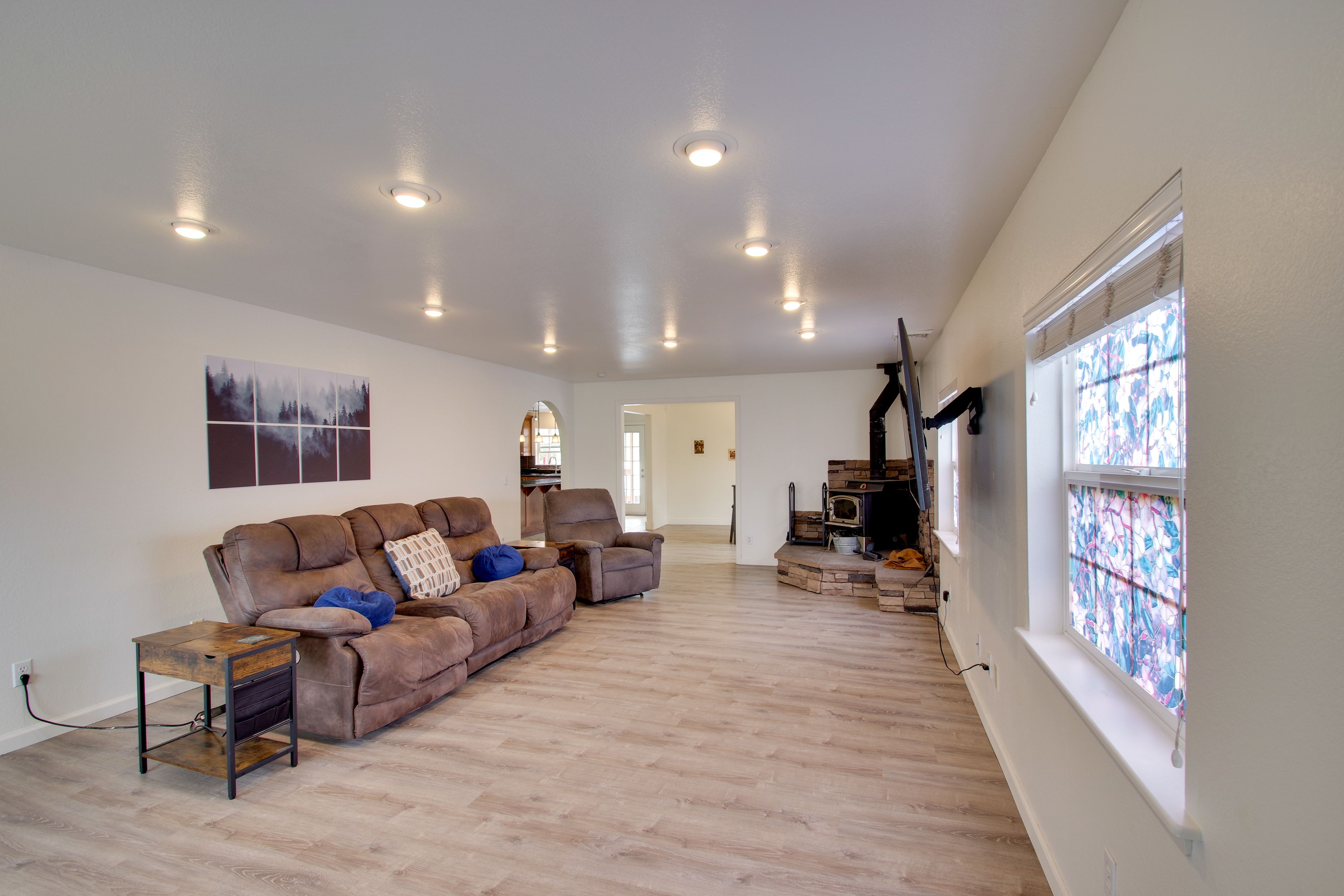 Living Room | Electric & Manual Recliners | Board Games