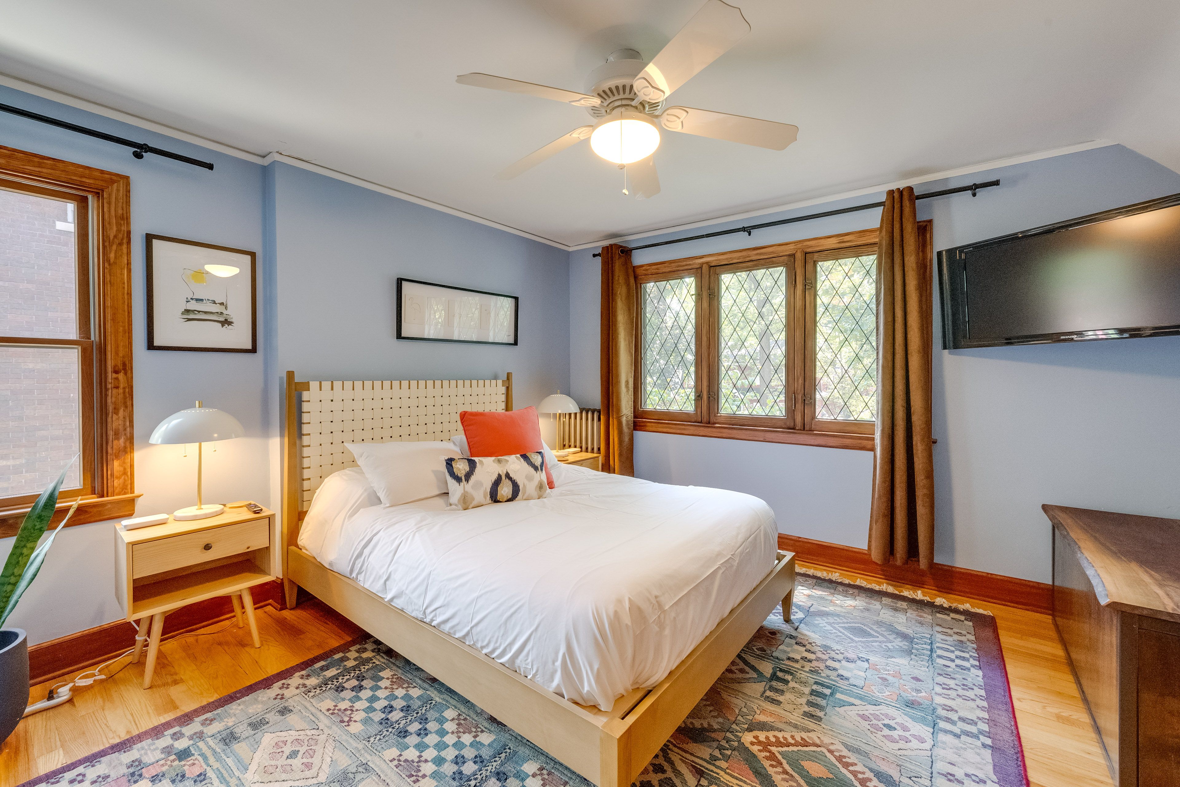 Bedroom 1 | Queen Bed | Linens Provided