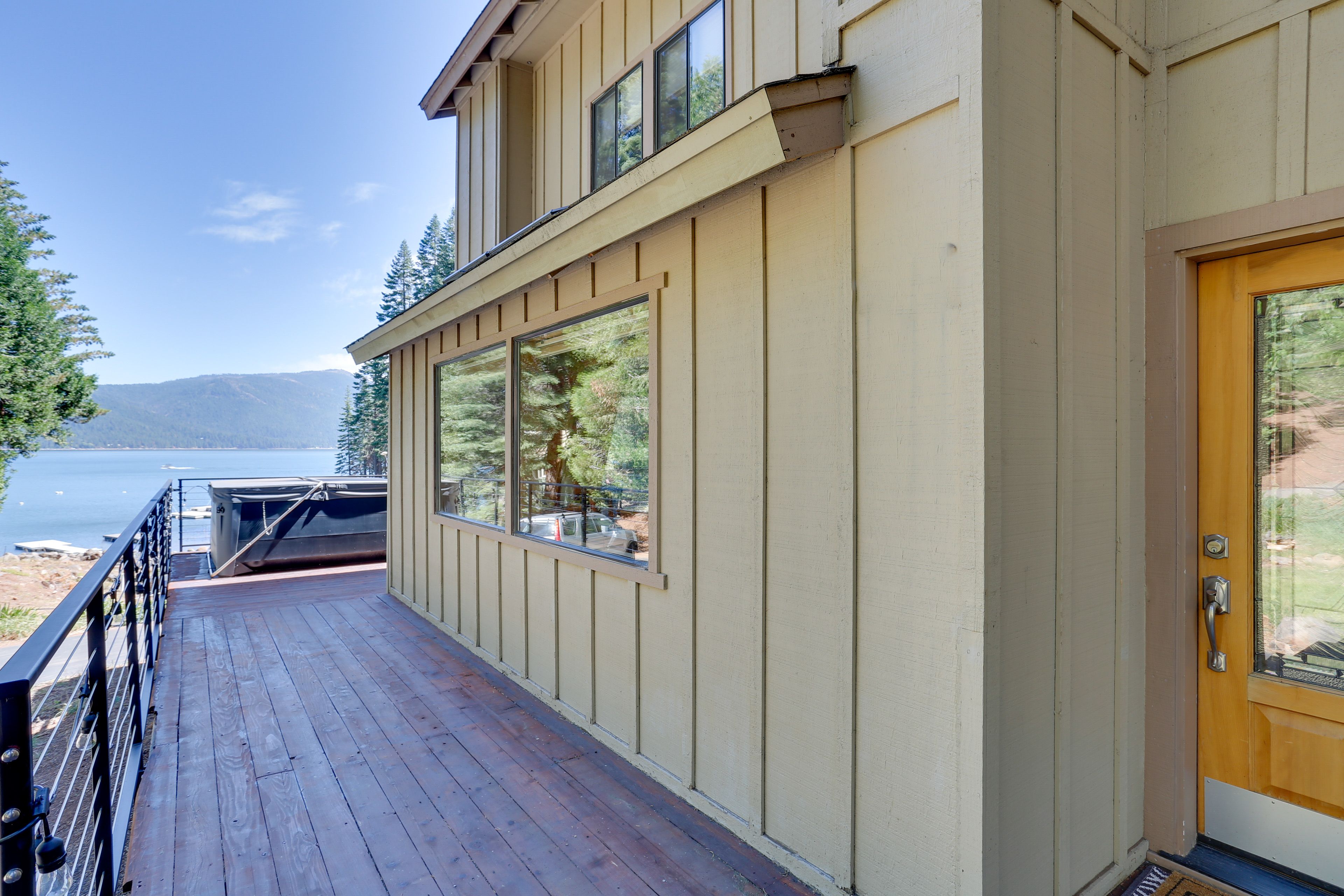 Outdoor Space | Expansive Deck | Panini Grill | Dining Area