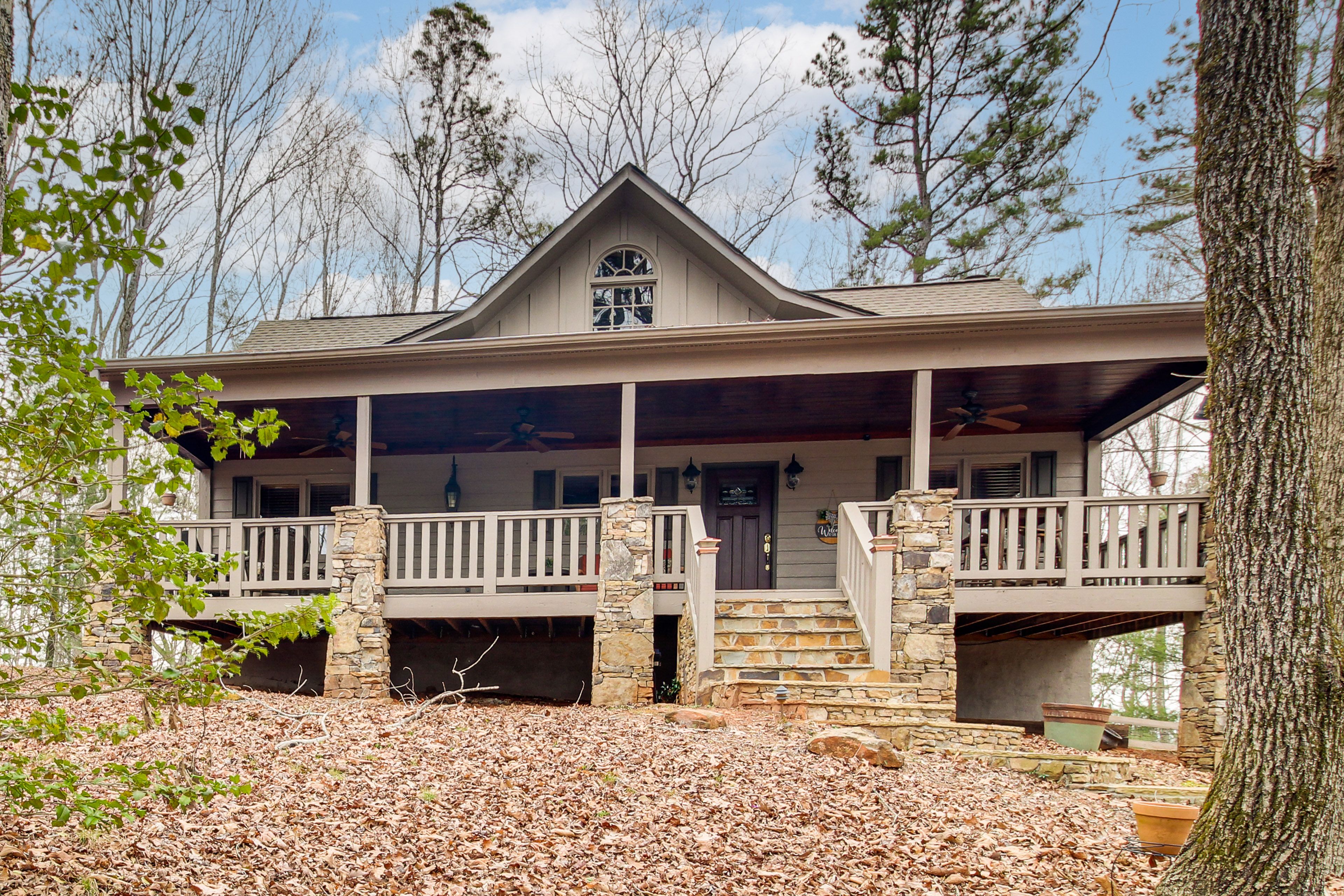 Exterior | Community Access | Driveway Parking (2-3 Vehicles)
