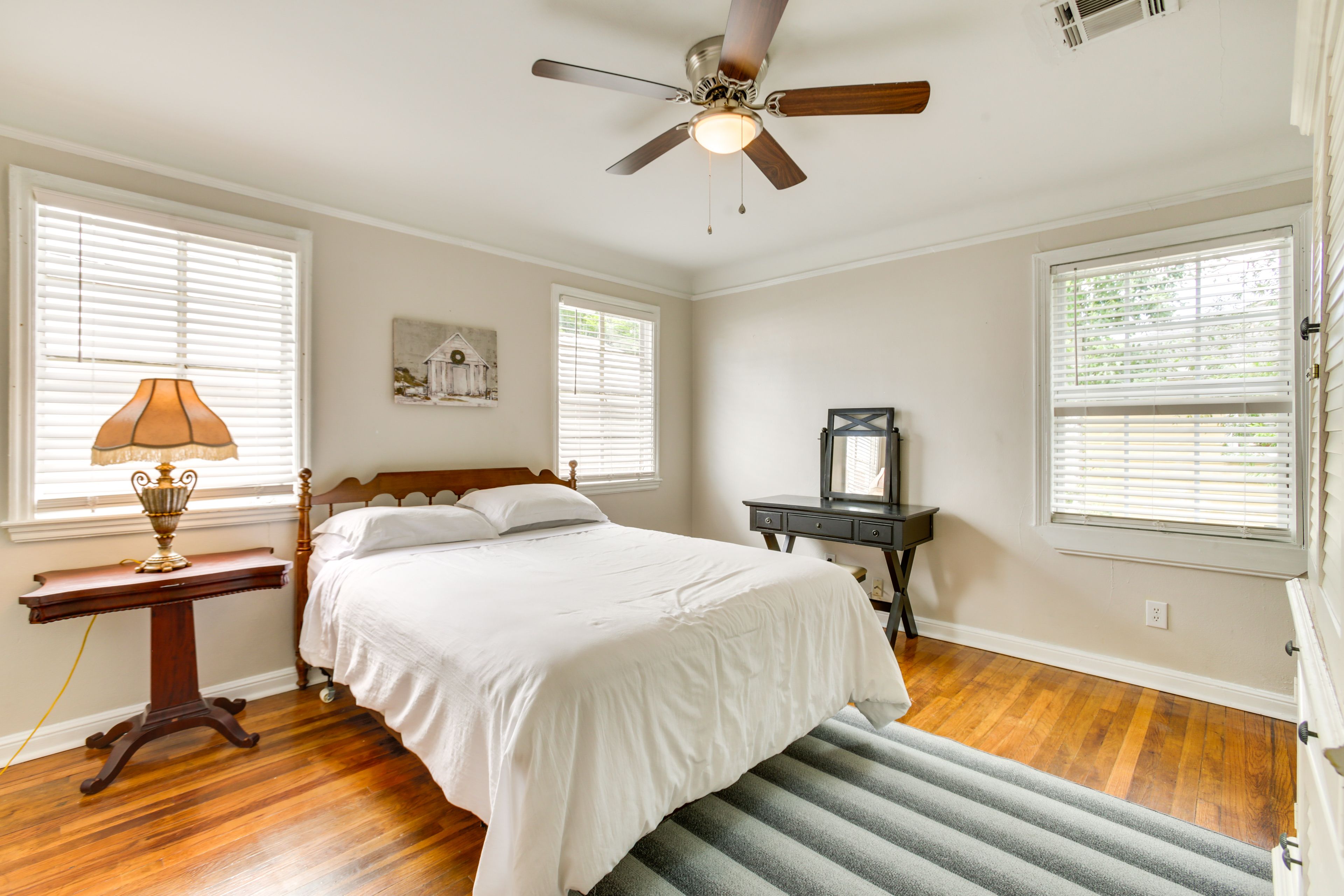 Bedroom 2 | Queen Bed