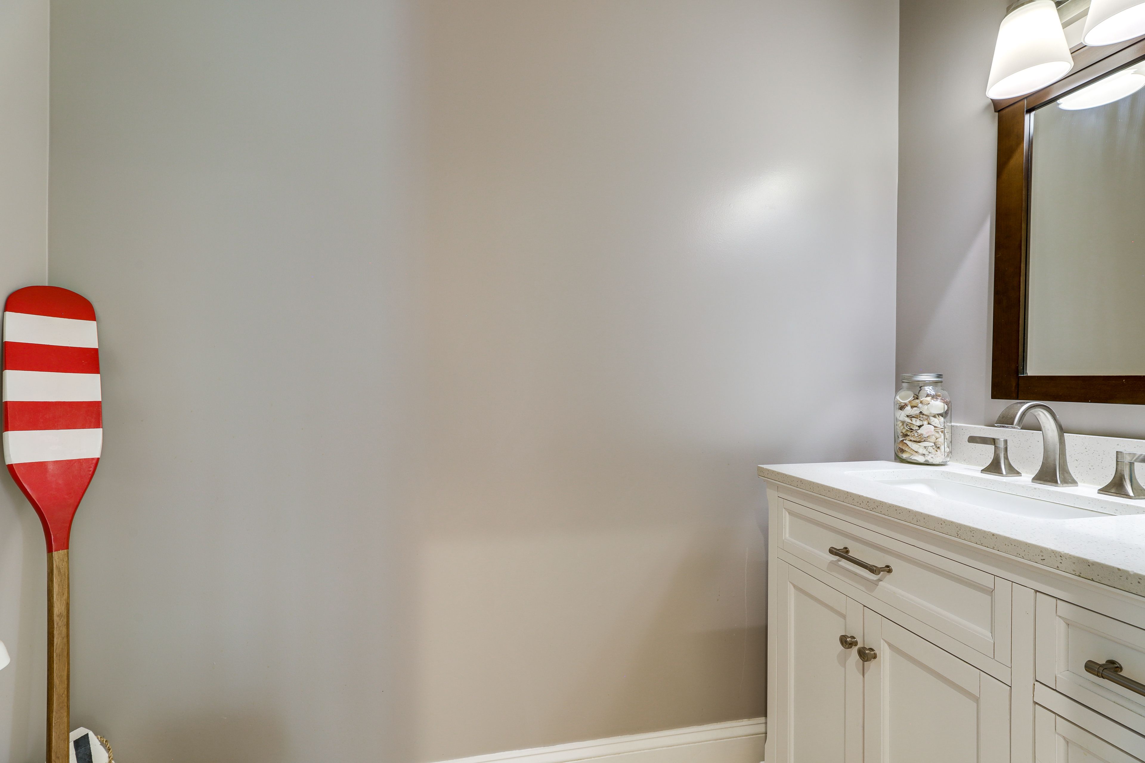 Half Bathroom | 1st Floor | Complimentary Toiletries