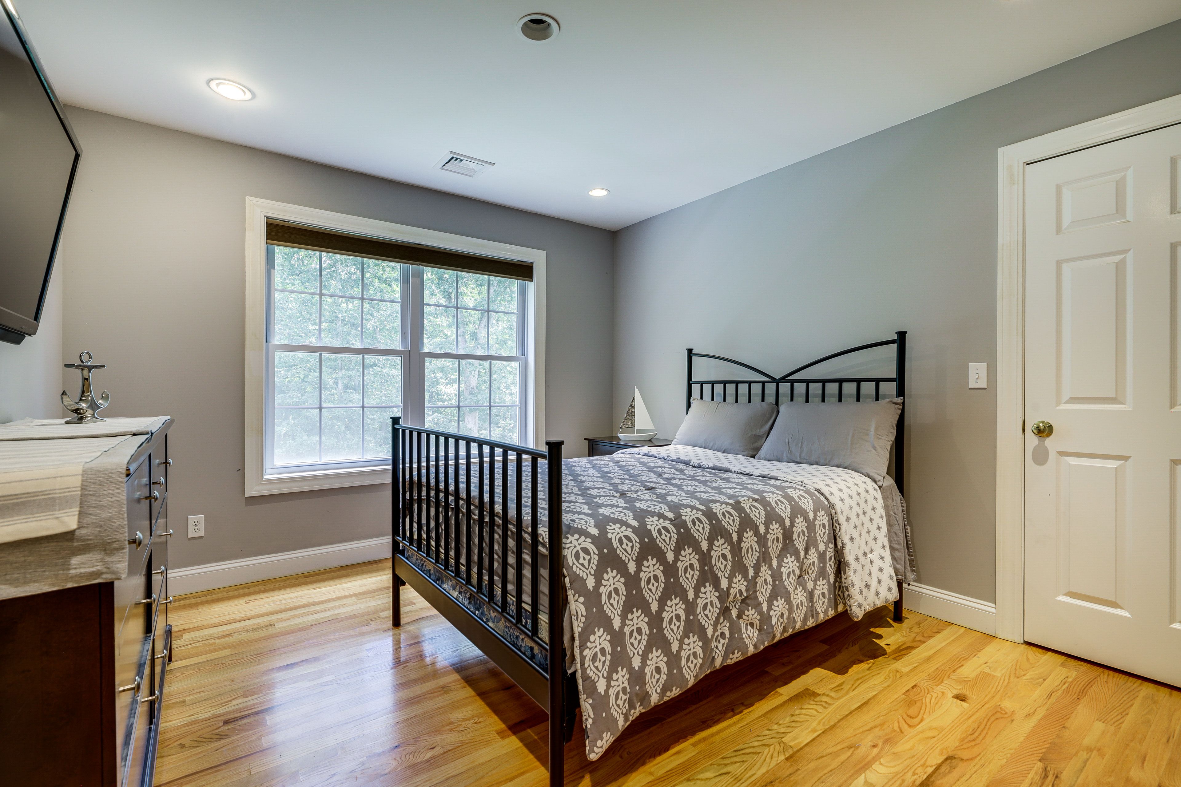 Bedroom 3 | 2nd Floor | Full Bed | Smart TV