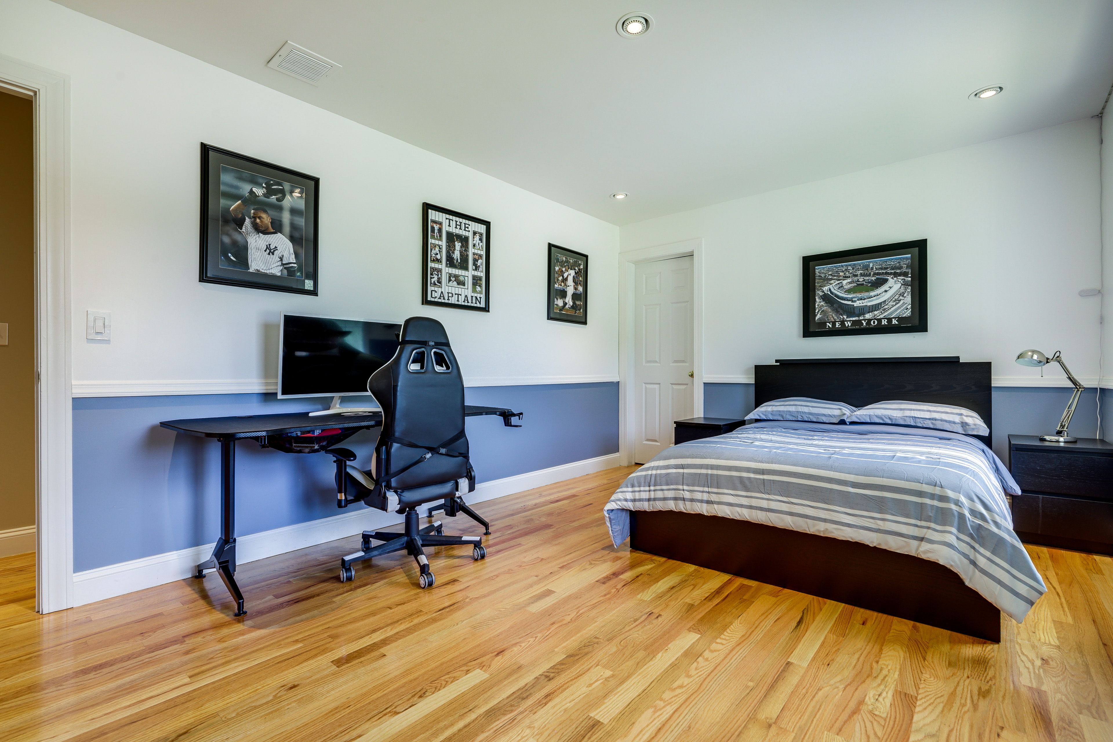 Bedroom 2 | 2nd Floor | Full Bed | Laptop-Friendly Workspace | Smart TV