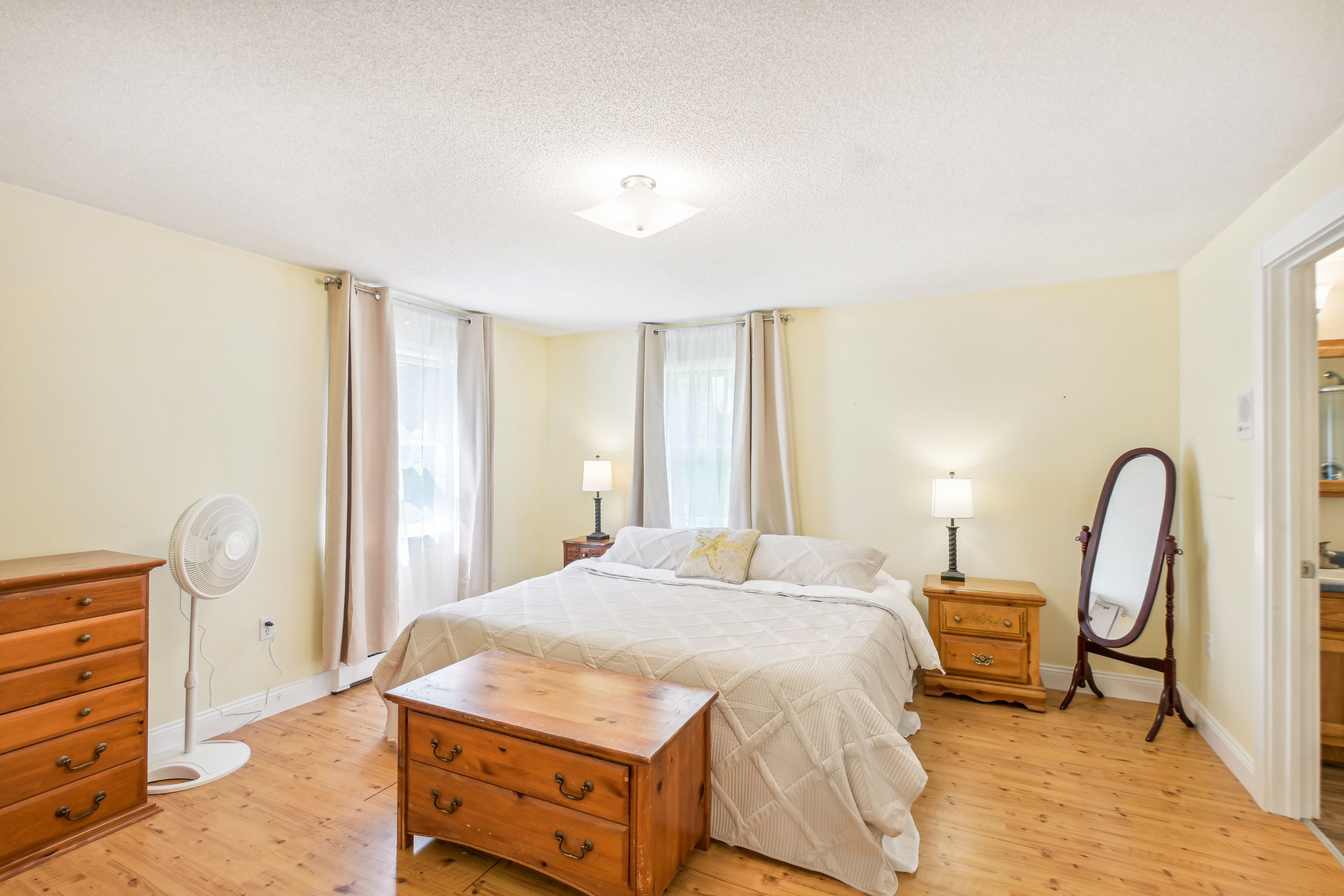 Bedroom 1 | King Bed | Linens Provided