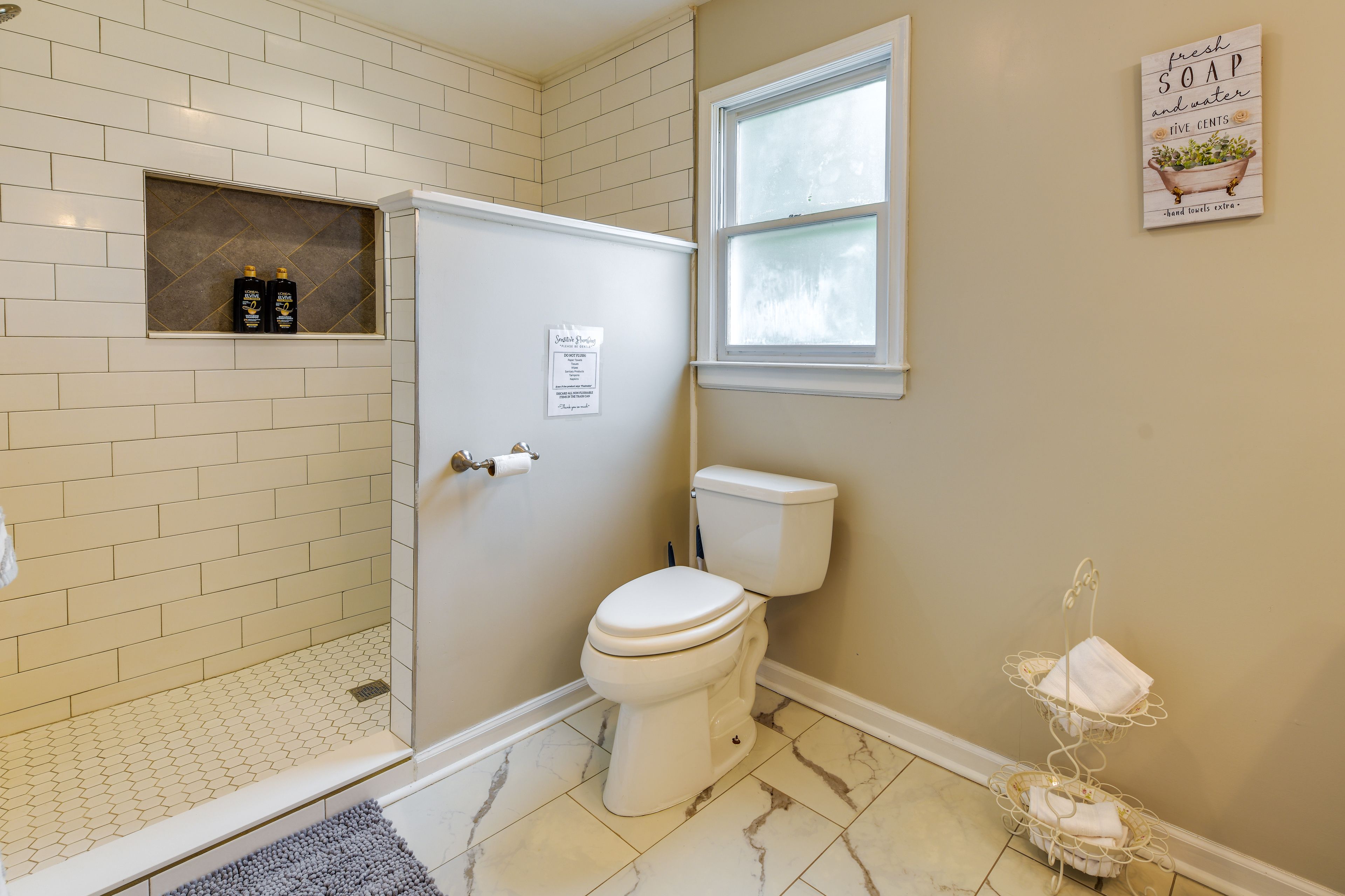 Full Bathroom