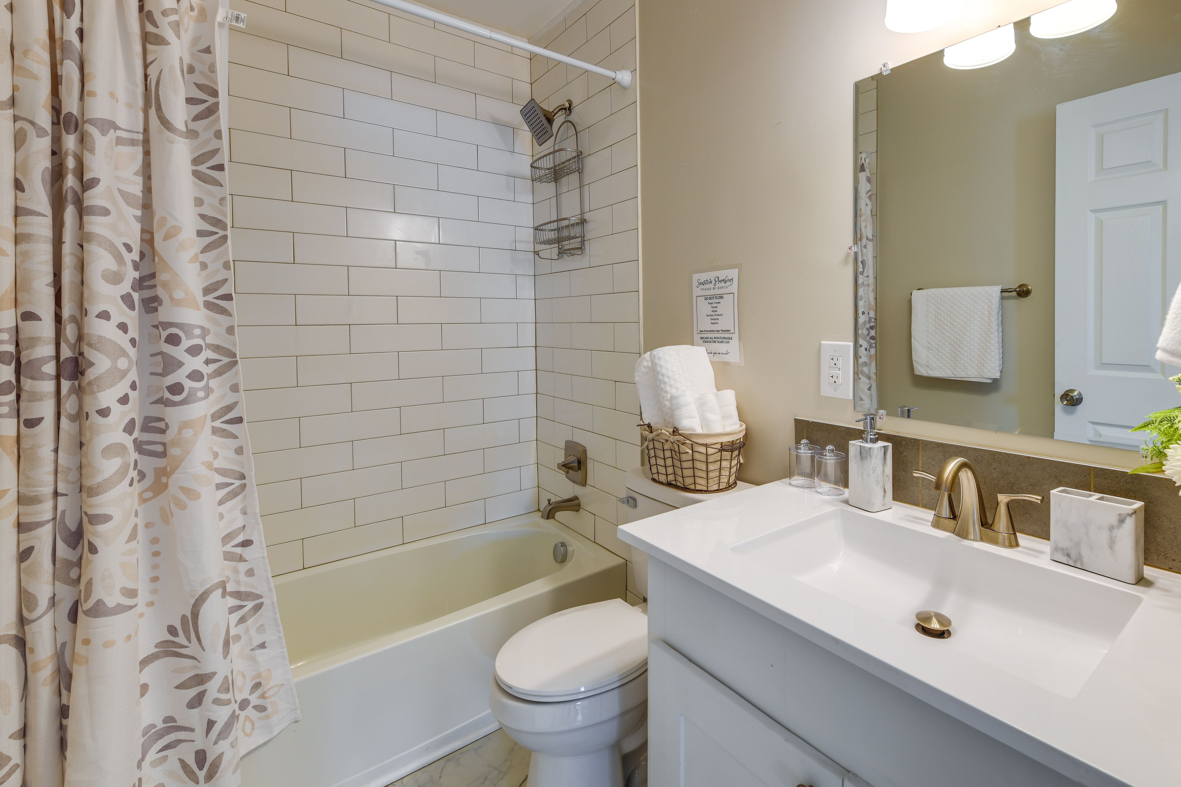 Full Bathroom