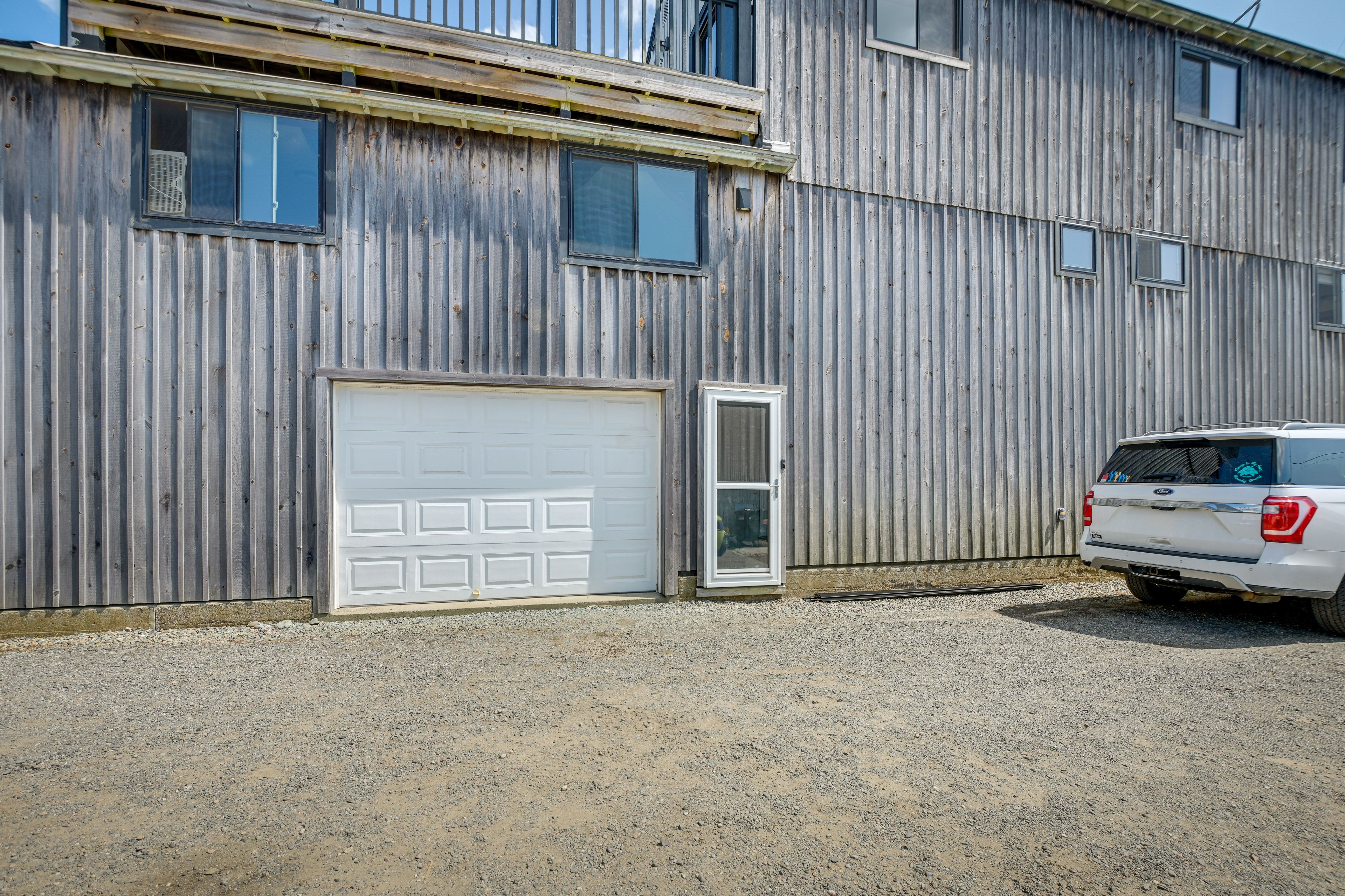 Exterior | Parking for 1 Vehicle