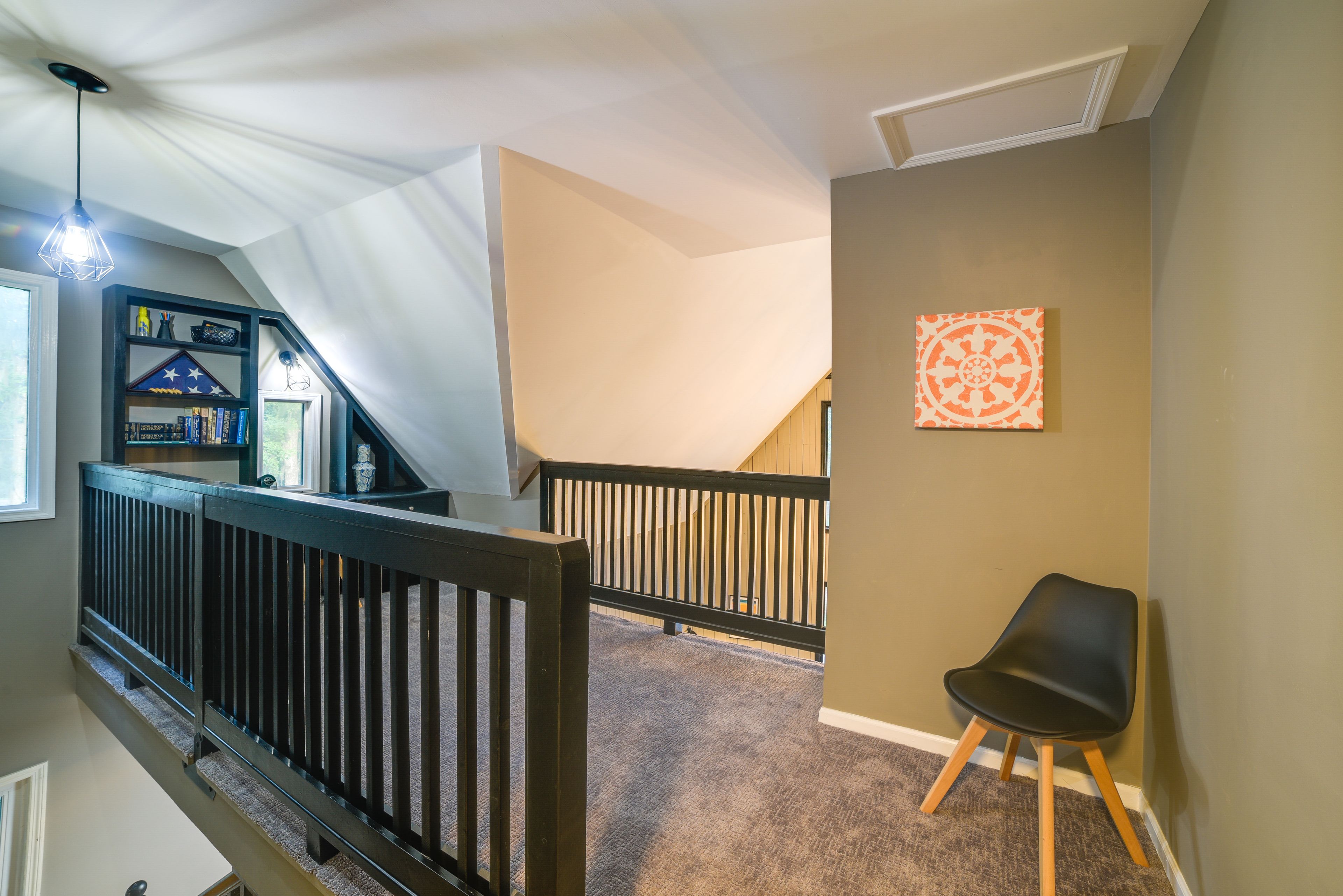 Loft | Laptop-Friendly Workspace