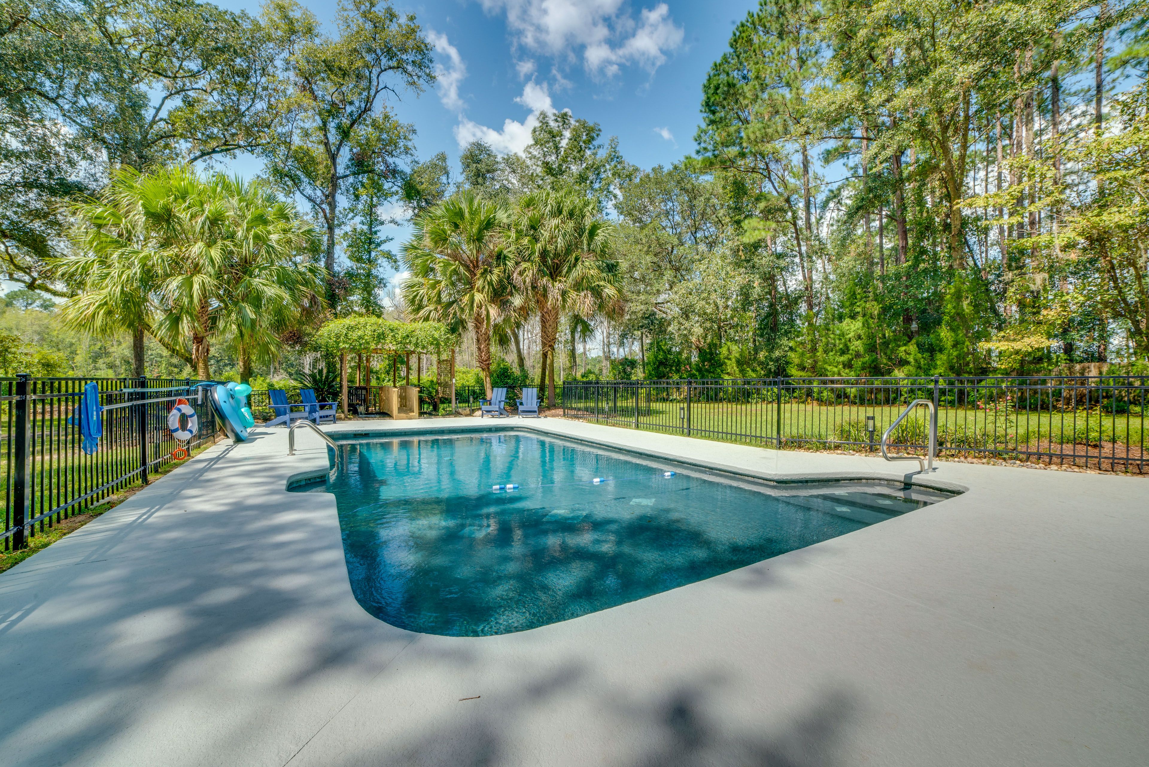 Pool Area | Gazebo
