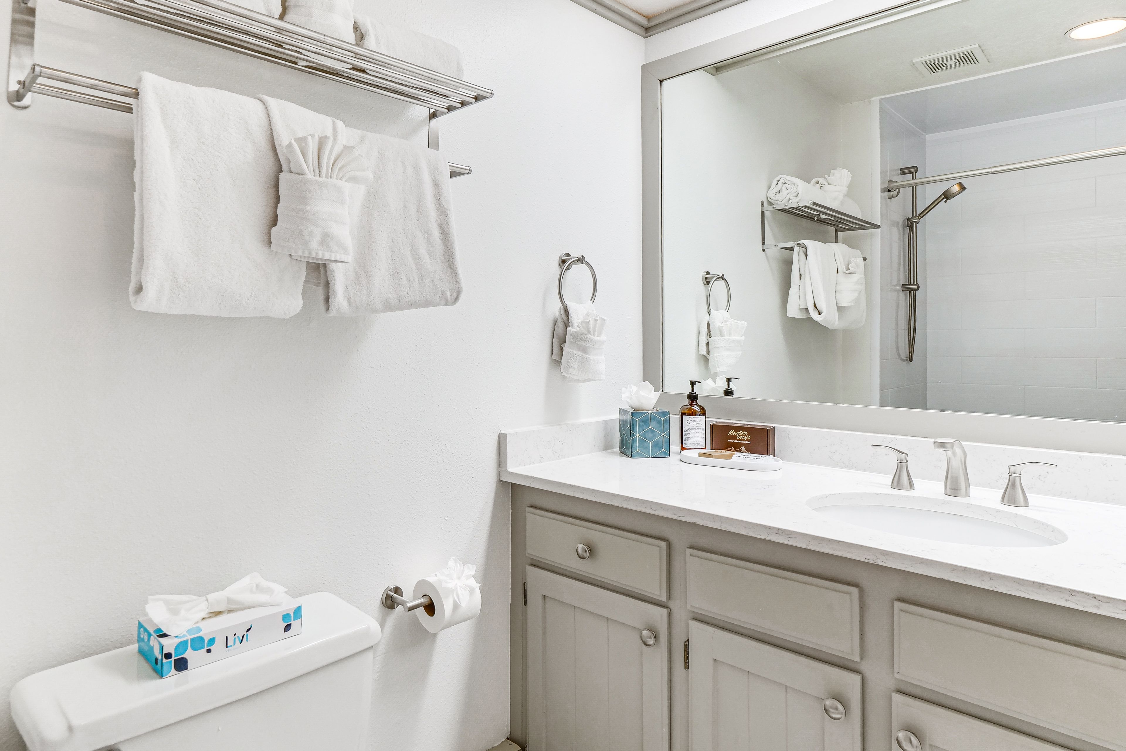 Bathroom | Towels Provided